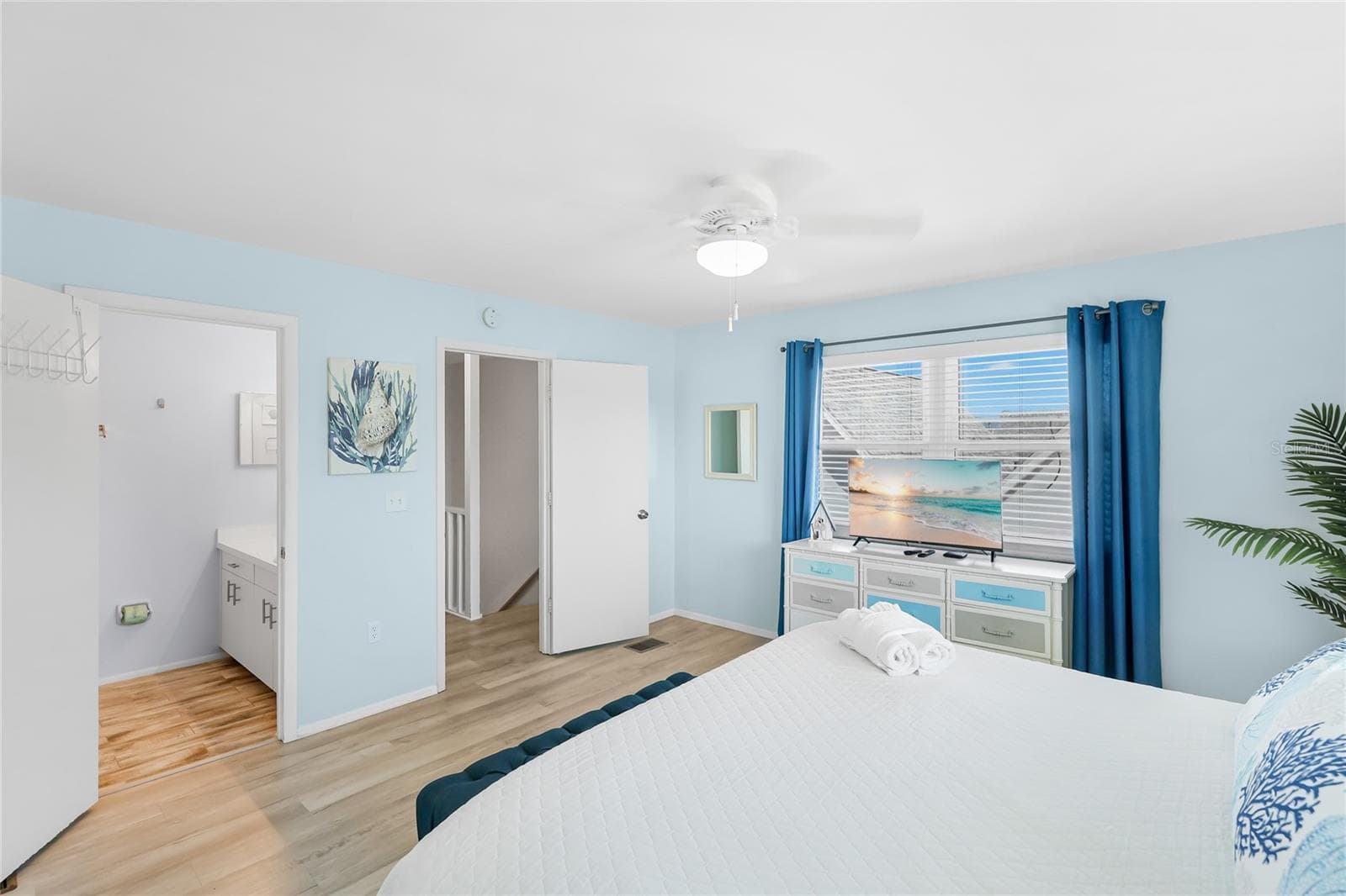 Condominium at 6250 HOLMES BLVD #24, HOLMES BEACH, photo 14 of 40