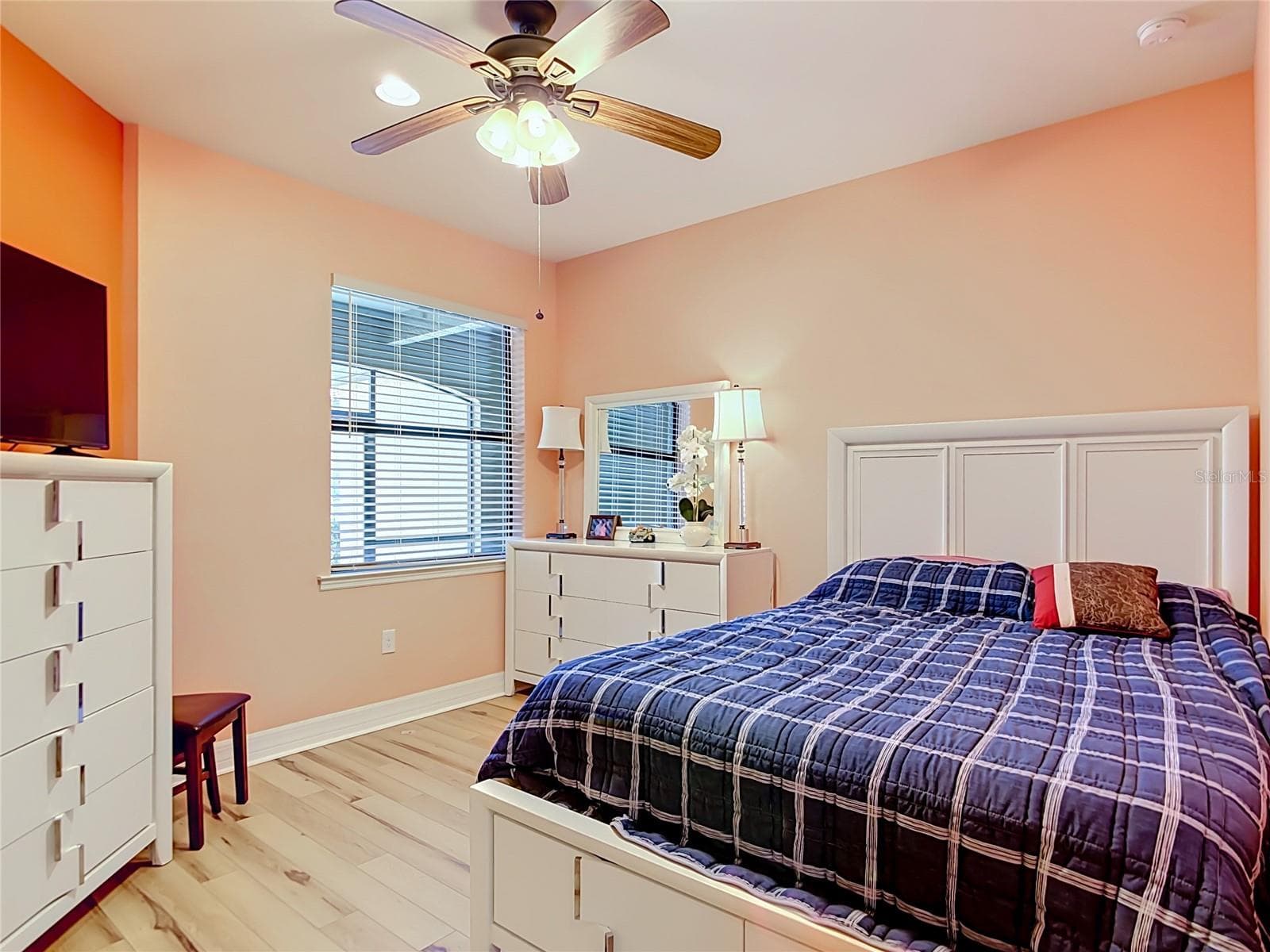 Guest bed - 2590 OSWEGO DR, NORTH PORT
