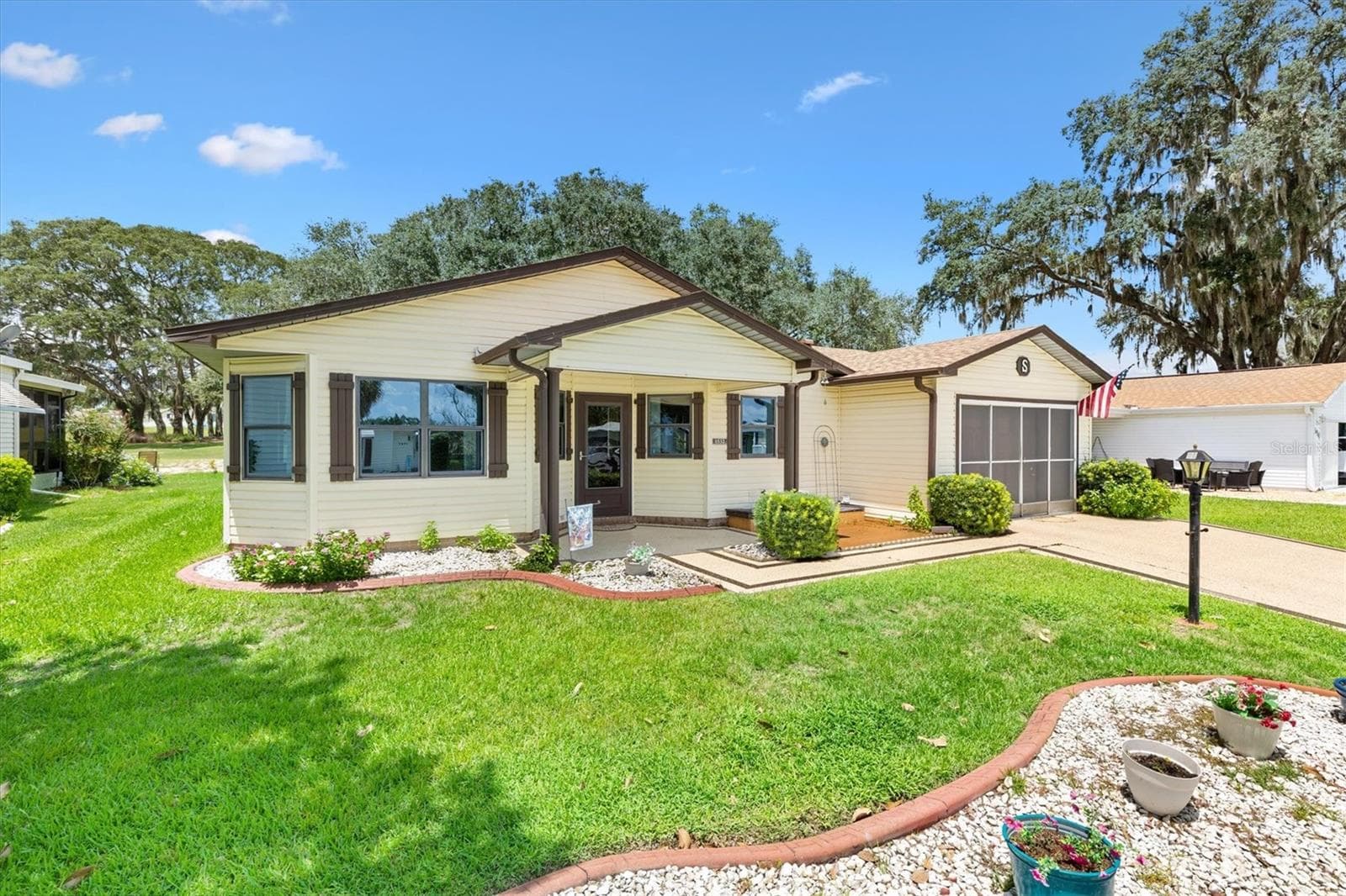 Single Family Residence at 1532 E SCHWARTZ BLVD, THE VILLAGES, photo 3 of 31