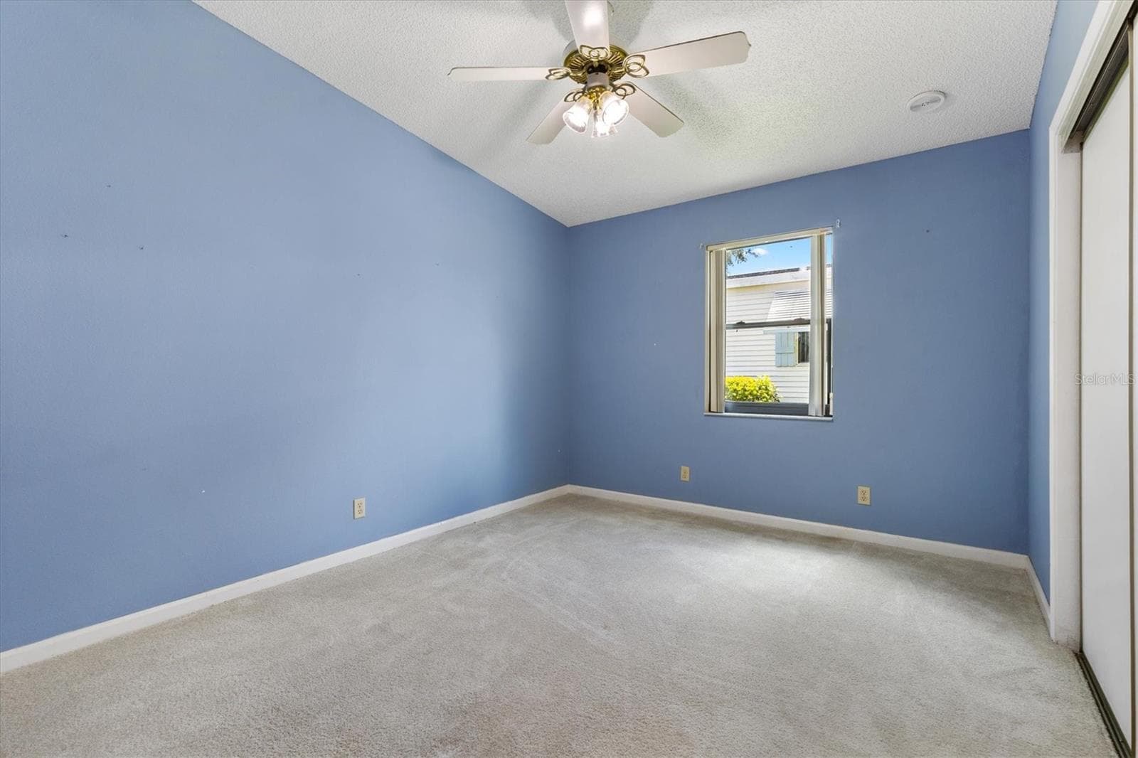 Single Family Residence at 1532 E SCHWARTZ BLVD, THE VILLAGES, photo 17 of 31