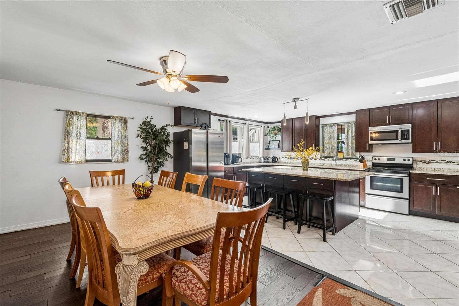 Dining Area - 2017 S VILLAGE AVE, TAMPA