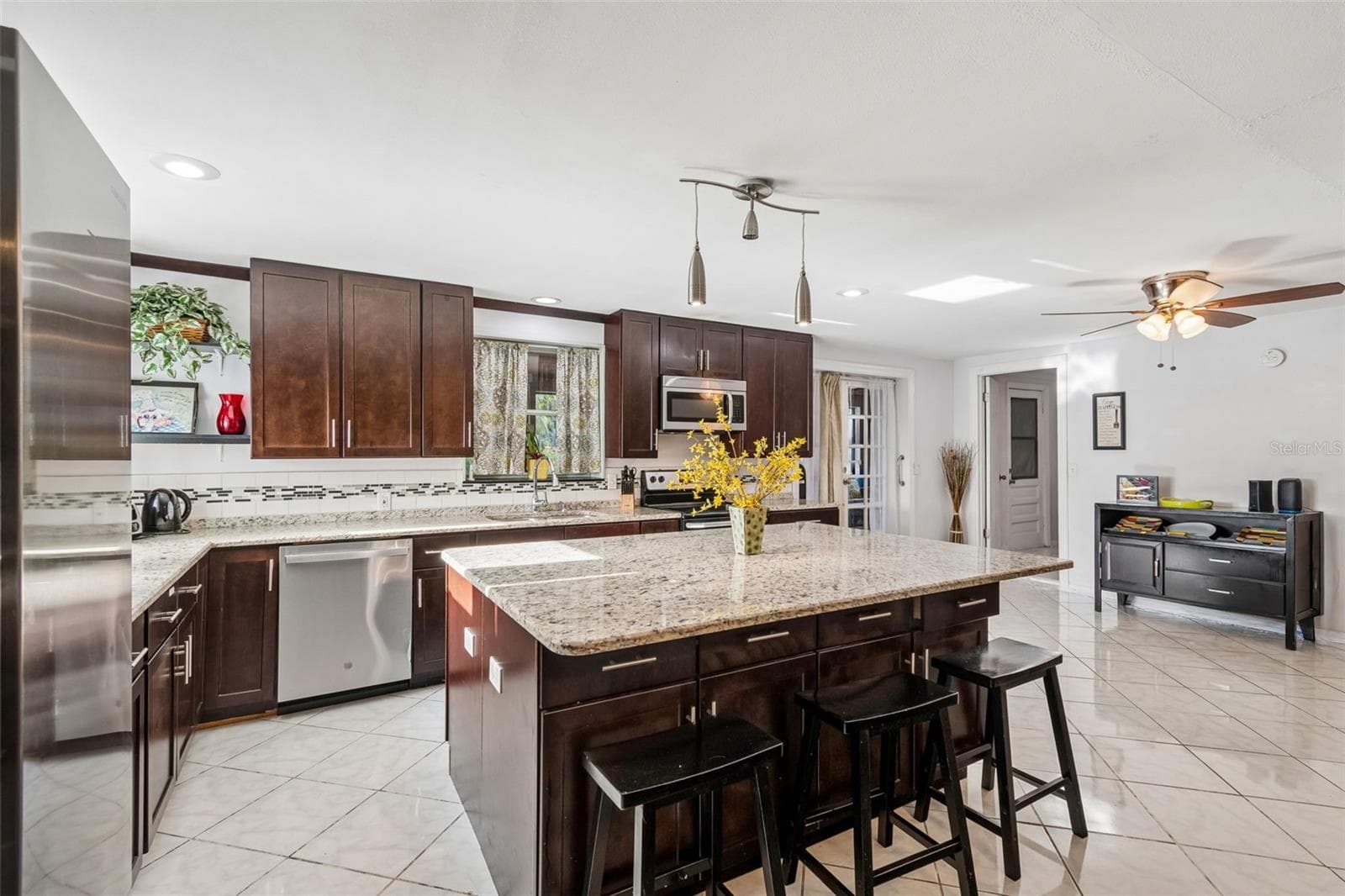 Kitchen - 2017 S VILLAGE AVE, TAMPA