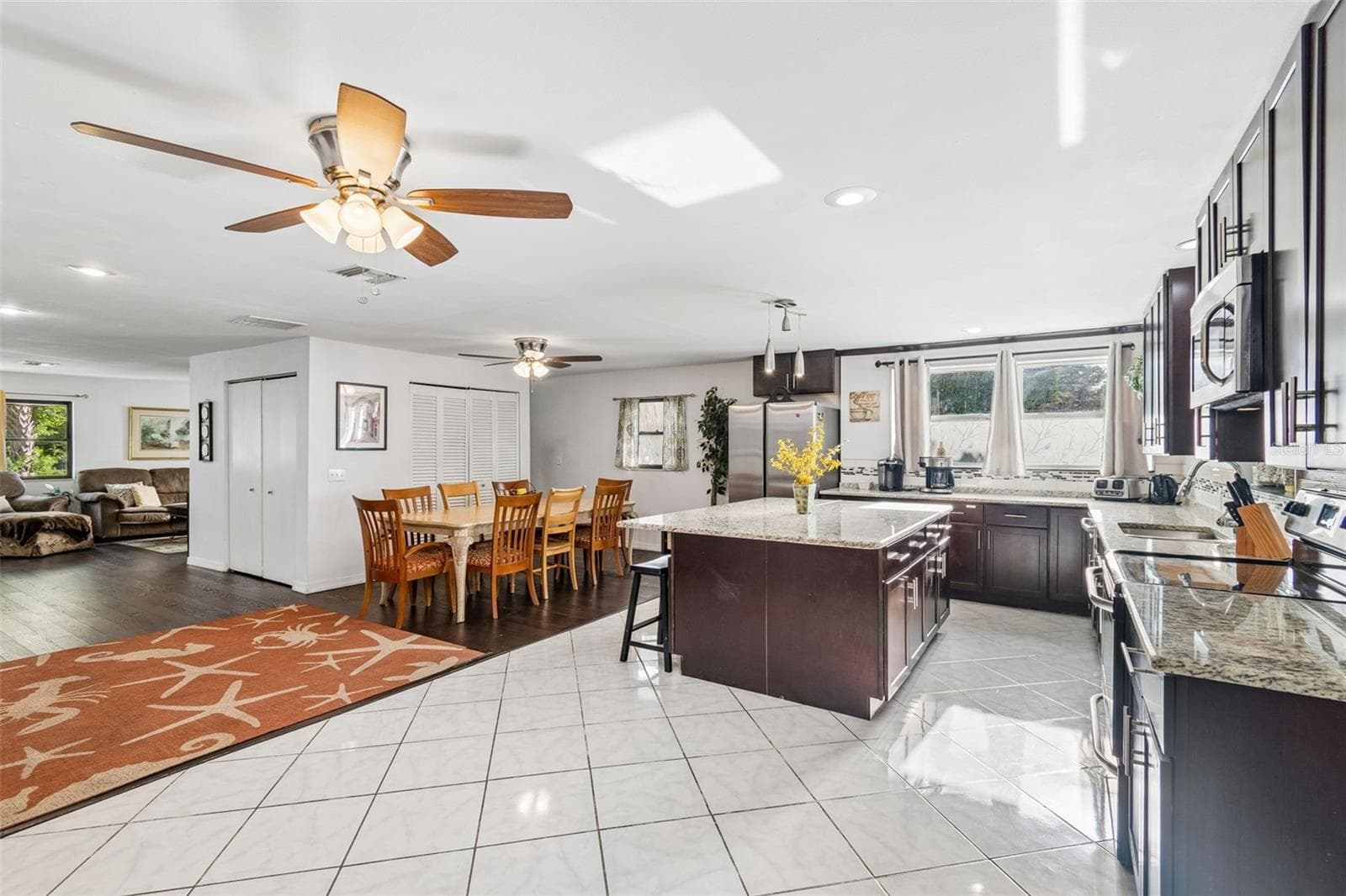 Kitchen - 2017 S VILLAGE AVE, TAMPA