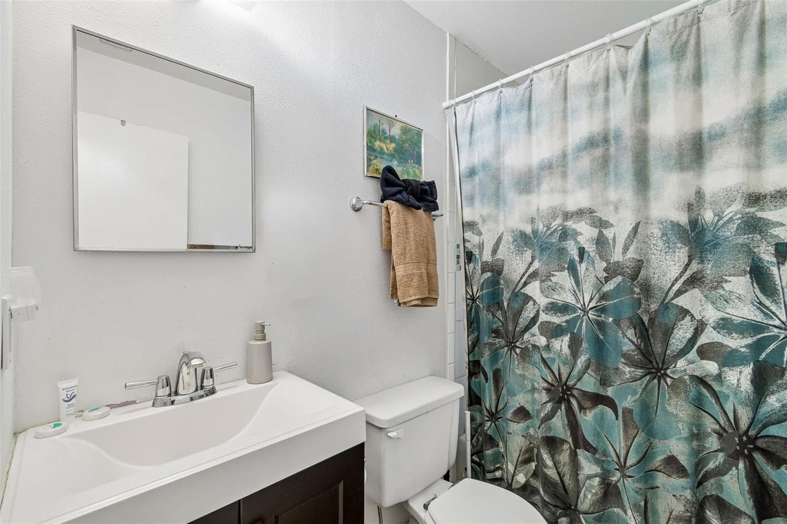 Bathroom 2 - 2017 S VILLAGE AVE, TAMPA