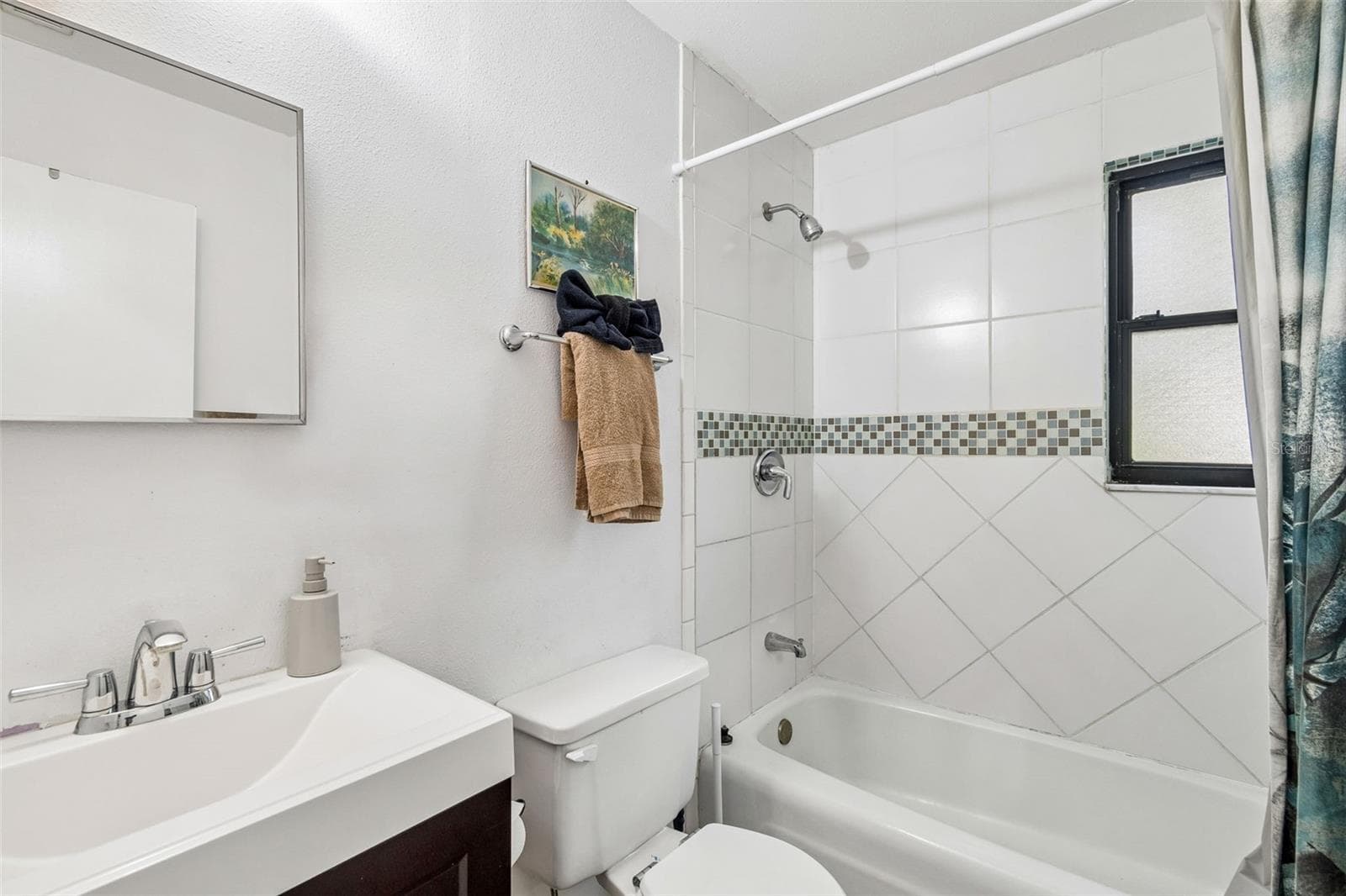Bathroom 2 - 2017 S VILLAGE AVE, TAMPA