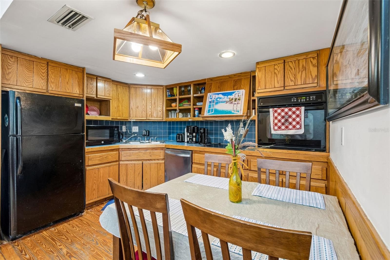 Apartment Kitchen - 2017 S VILLAGE AVE, TAMPA