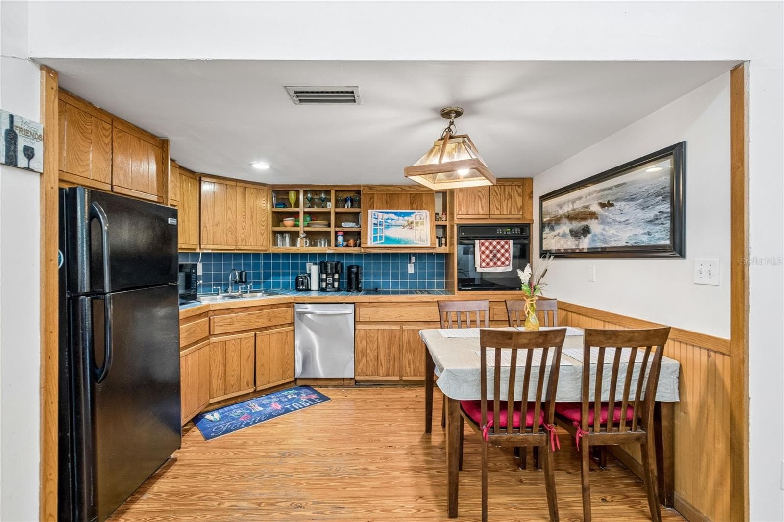 Apartment Kitchen - 2017 S VILLAGE AVE, TAMPA