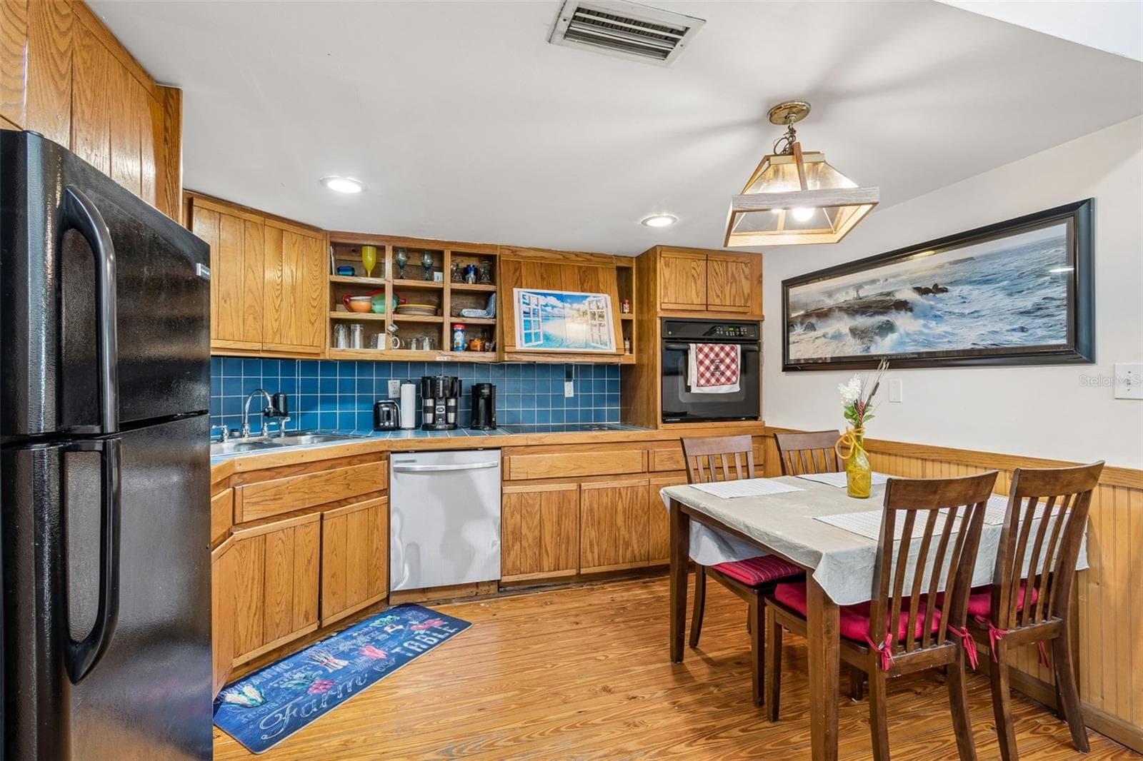 Apartment Kitchen - 2017 S VILLAGE AVE, TAMPA