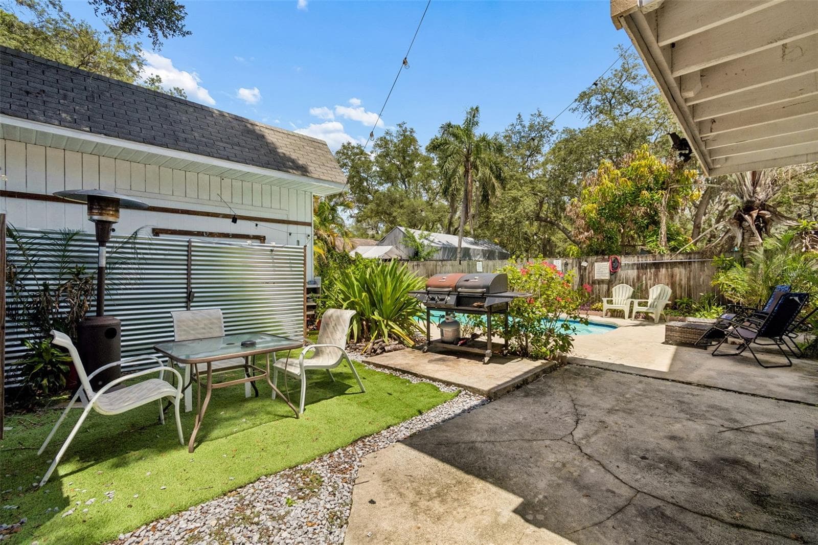 Backyard - 2017 S VILLAGE AVE, TAMPA