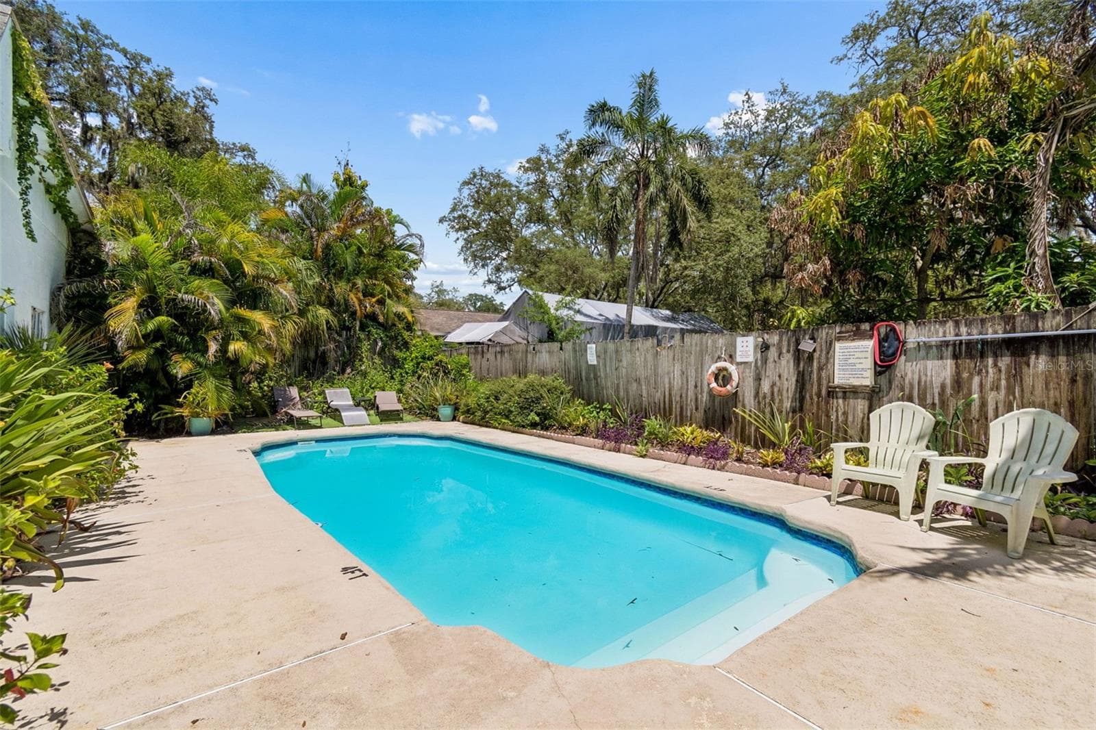 Private Pool - 2017 S VILLAGE AVE, TAMPA