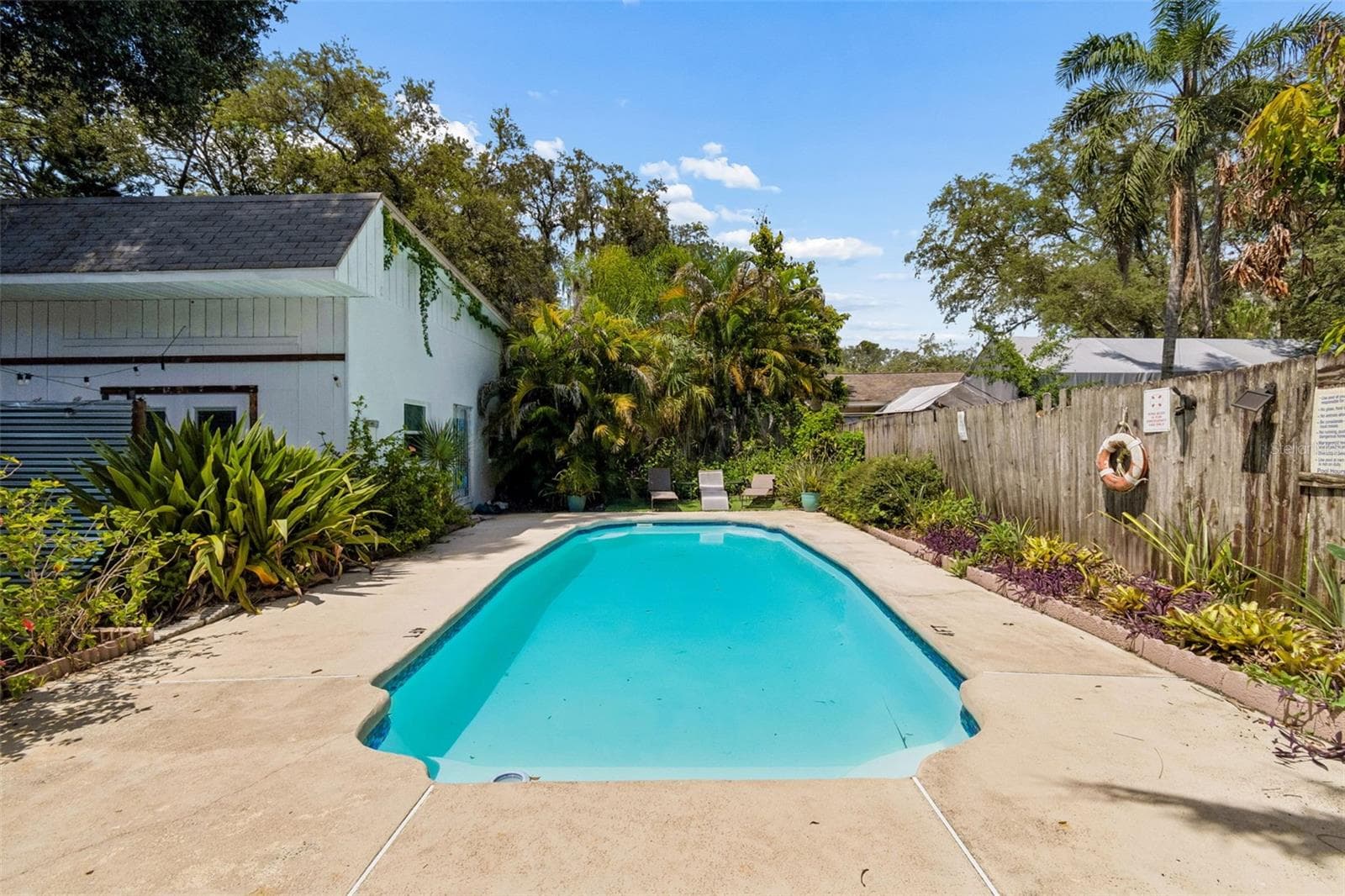 Private Pool - 2017 S VILLAGE AVE, TAMPA