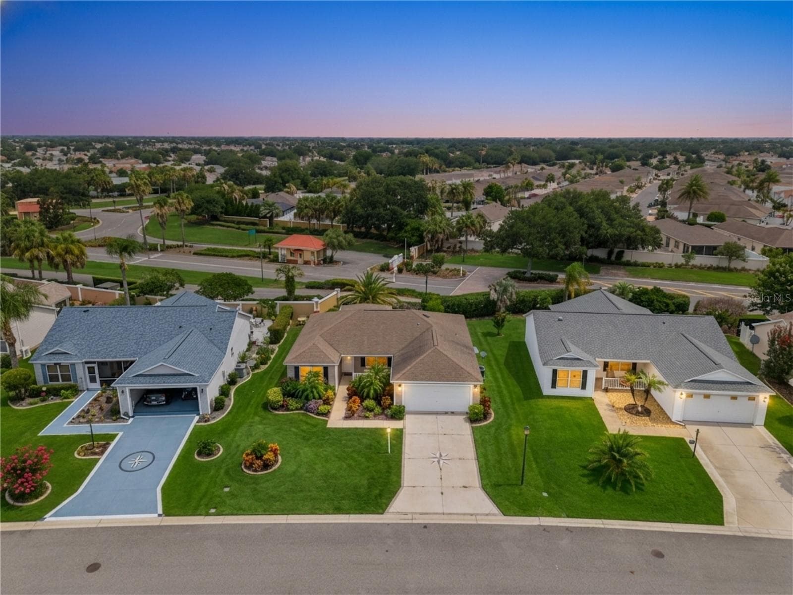 Private Views! - 1575 HOLLYBERRY PL, THE VILLAGES