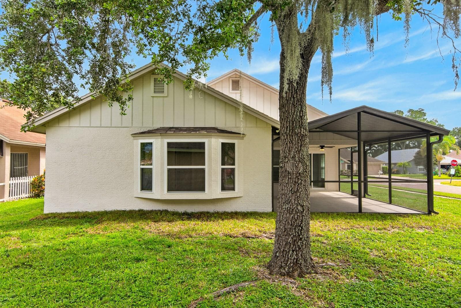 Single Family Residence at 7737 MARBELLA CREEK AVE, TAMPA, photo 18 of 22
