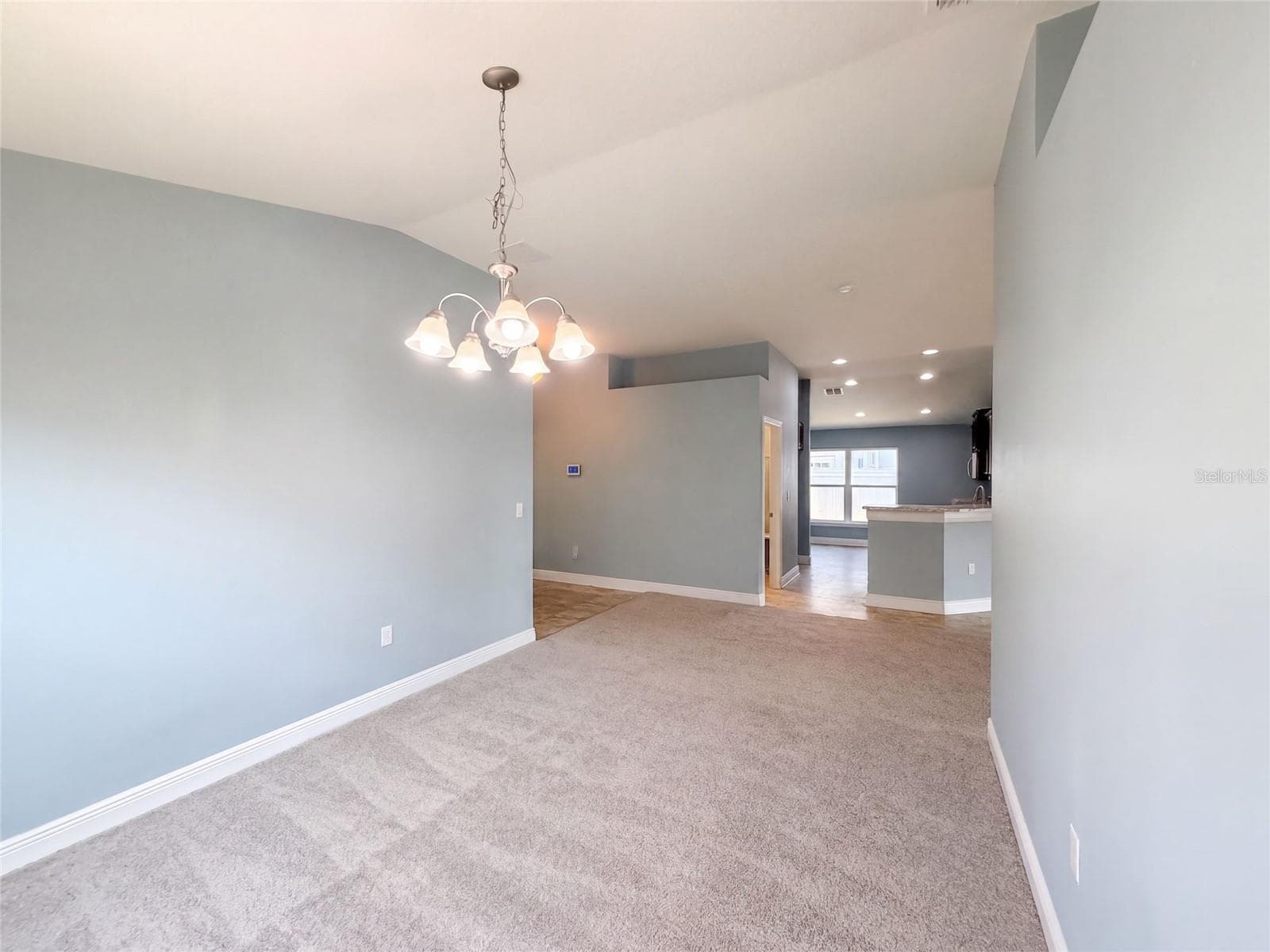 Single Family Residence at 1229 LONGVILLE CIR, TAVARES, photo 8 of 25