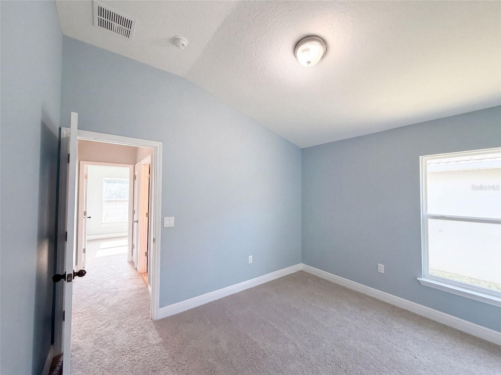 Single Family Residence at 1229 LONGVILLE CIR, TAVARES, photo 21 of 25
