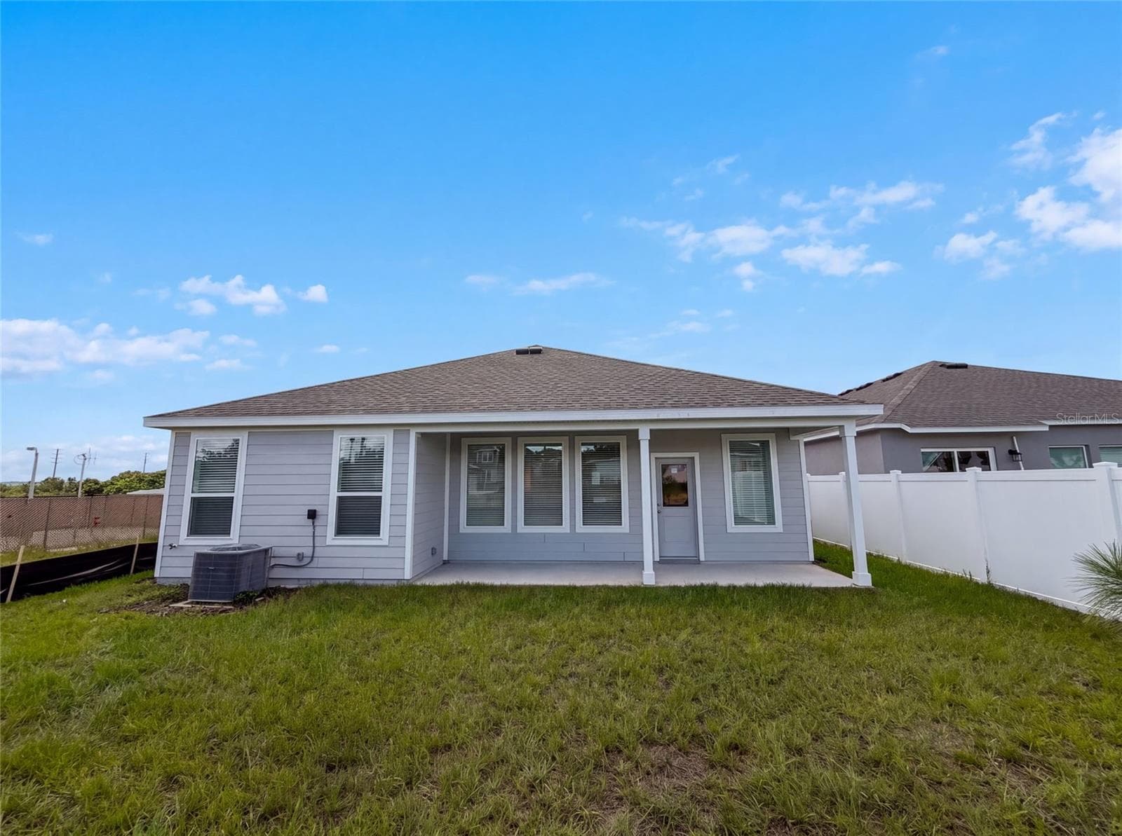 Single Family Residence at 347 PUMA LOOP, GROVELAND, photo 5 of 18