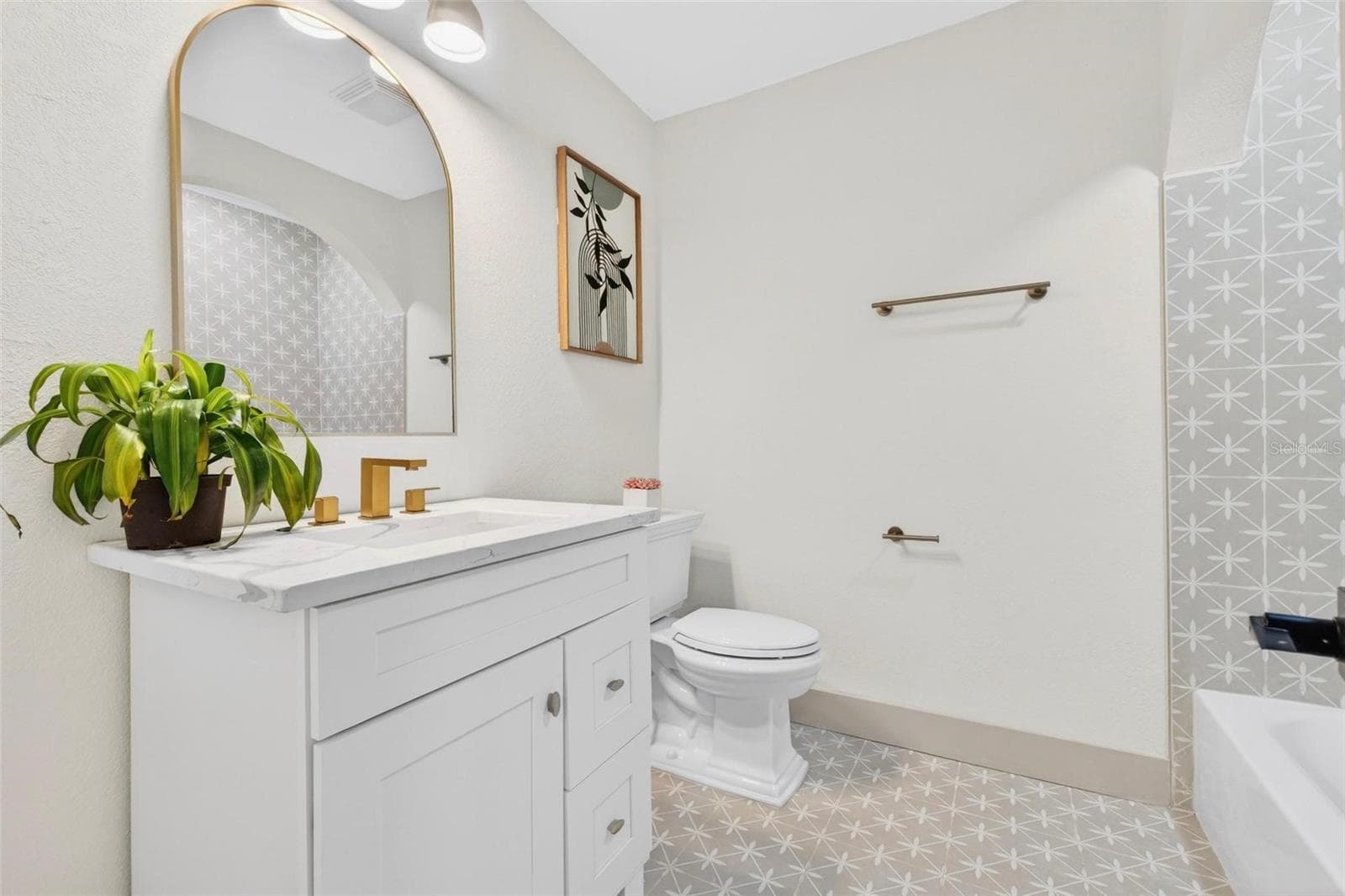 Single Family Residence at 203 DRIFTWOOD DR W, PALM HARBOR, photo 25 of 42