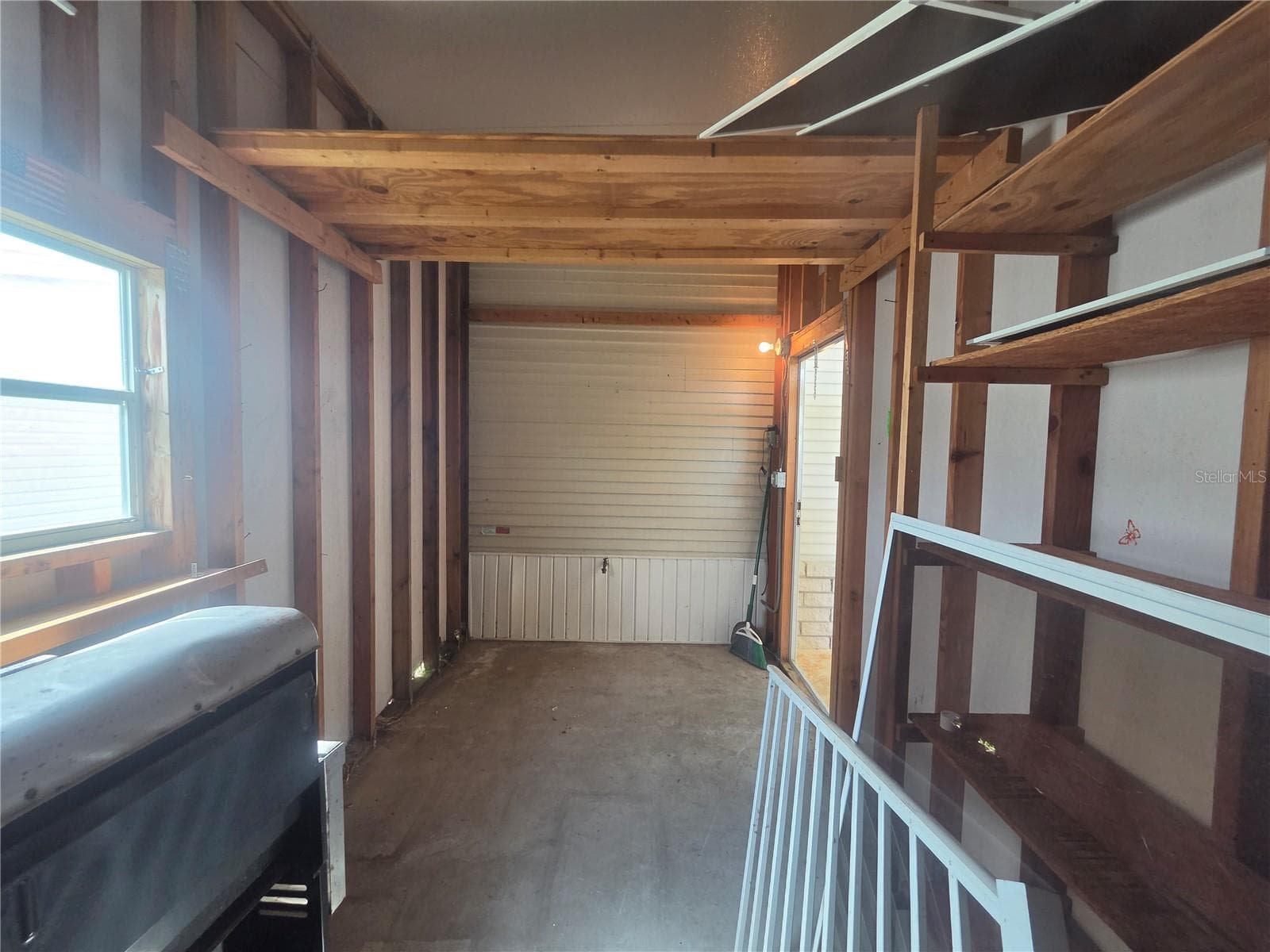 Garage - 213 YORK COTTAGE DR, HAINES CITY