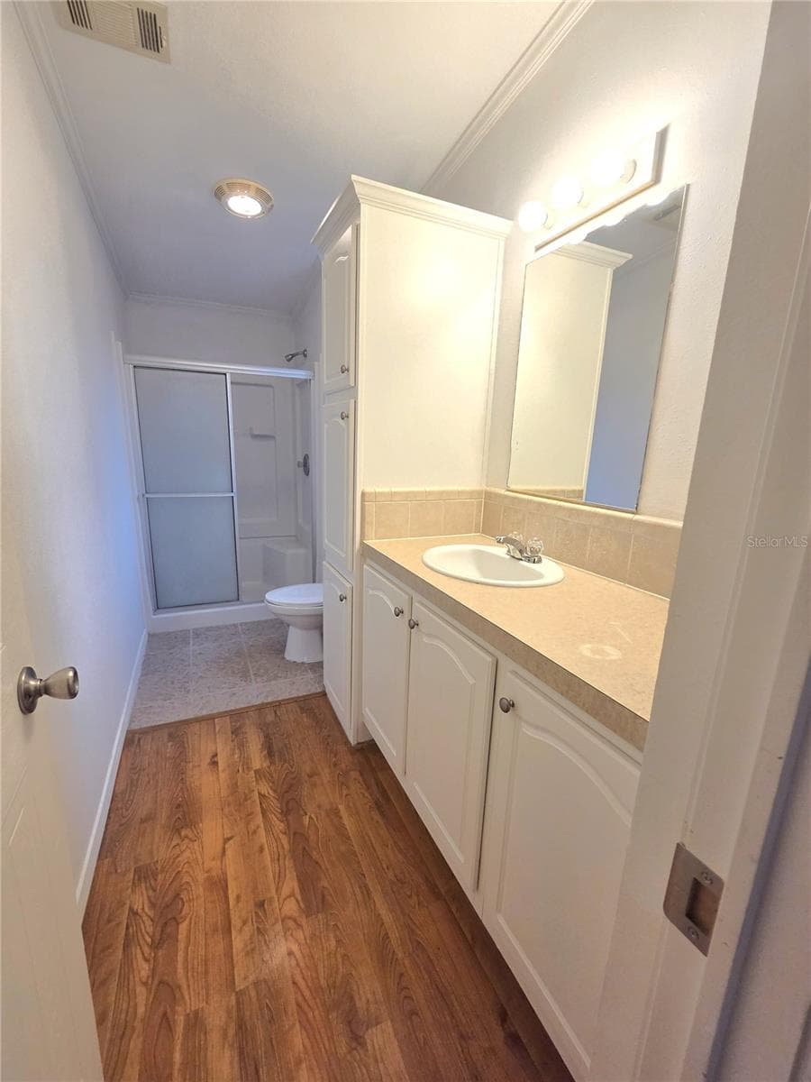 Ensuite Bath - 213 YORK COTTAGE DR, HAINES CITY