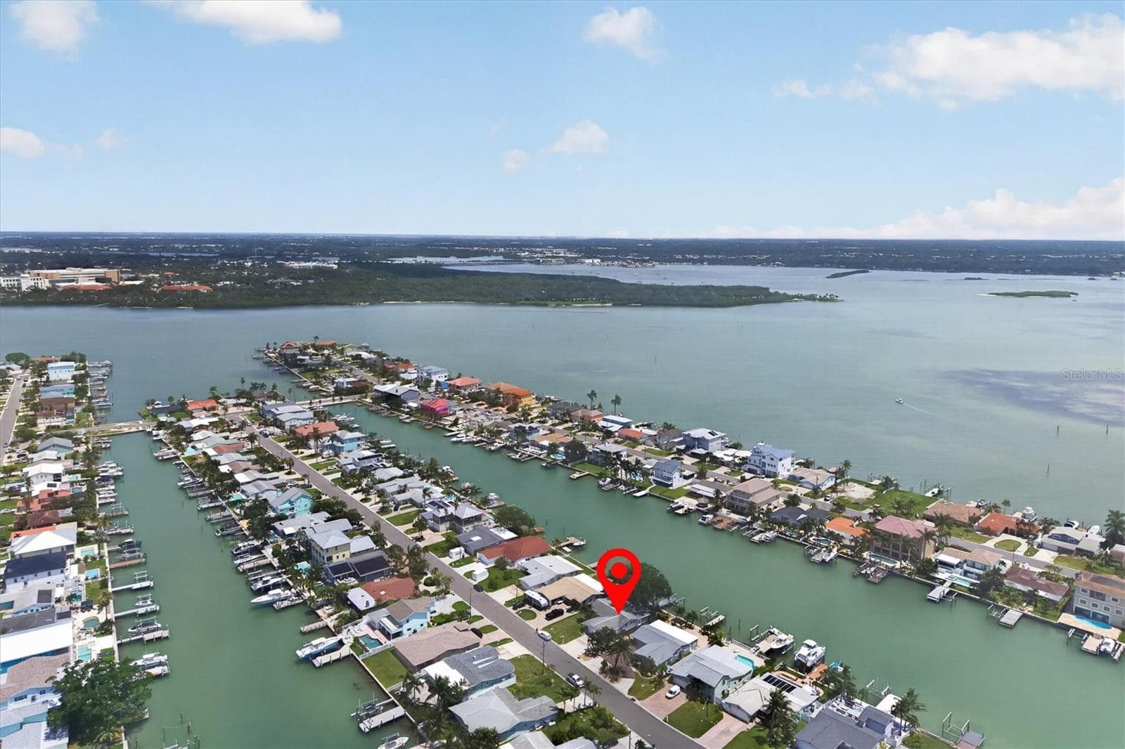 Single Family Residence at 541 LILLIAN DR, MADEIRA BEACH, photo 55 of 61