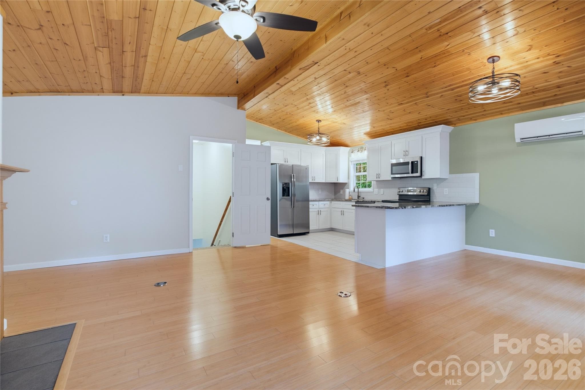 Single Family Residence at 81 Bullfrog Cove Road, Sylva, photo 10 of 38