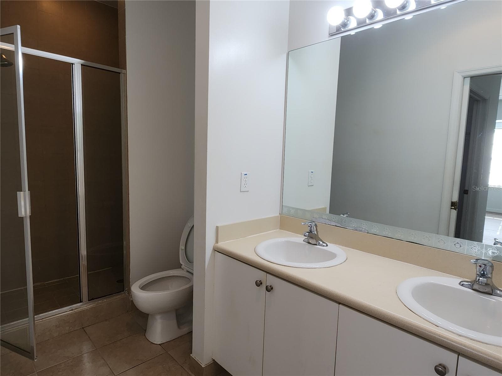 Condominium at 8416 BERNWOOD COVE LOOP #1612, FORT MYERS, photo 13 of 22