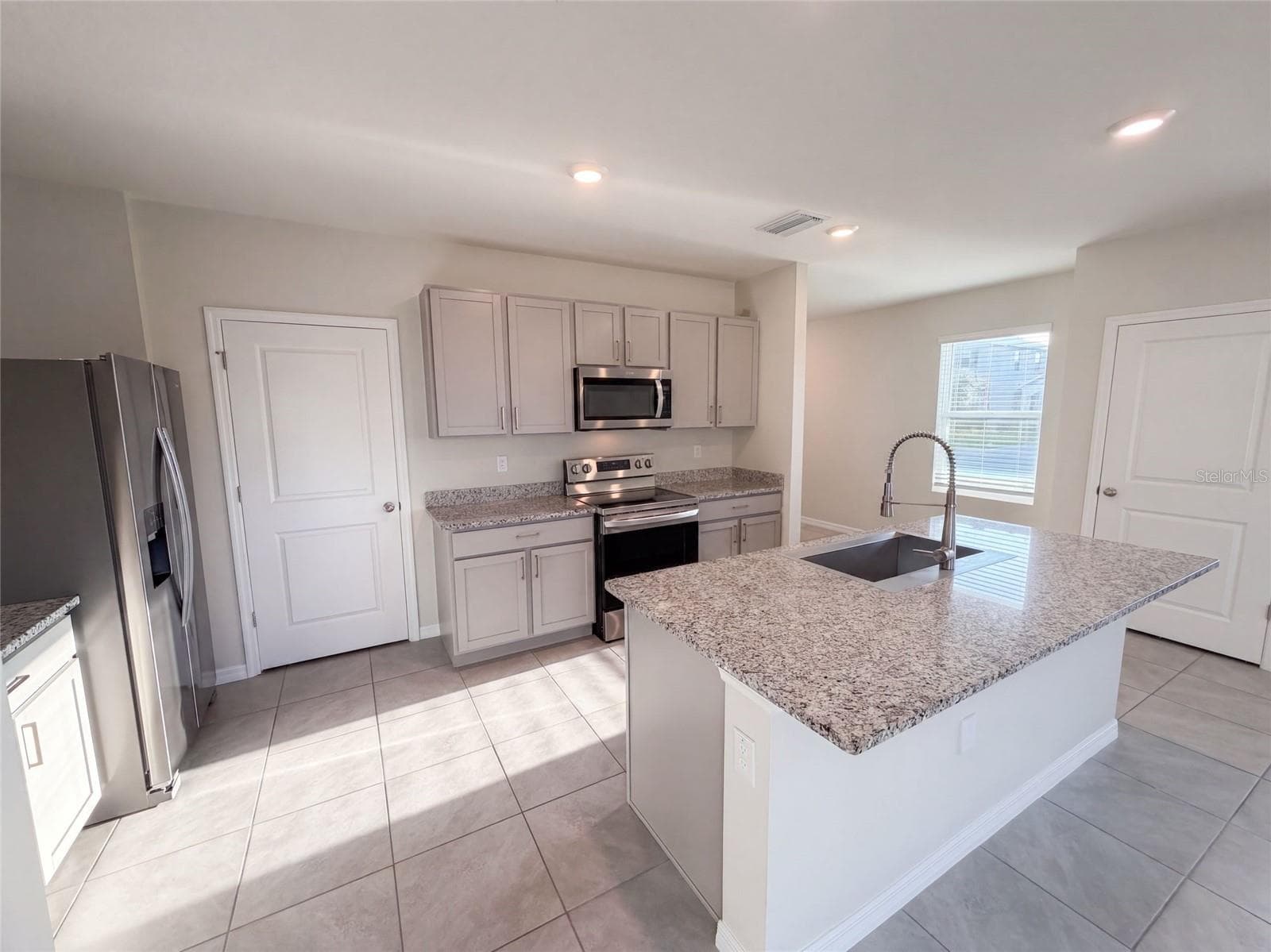 Single Family Residence at 16176 SOFT FERN TRCE, ODESSA, photo 11 of 38