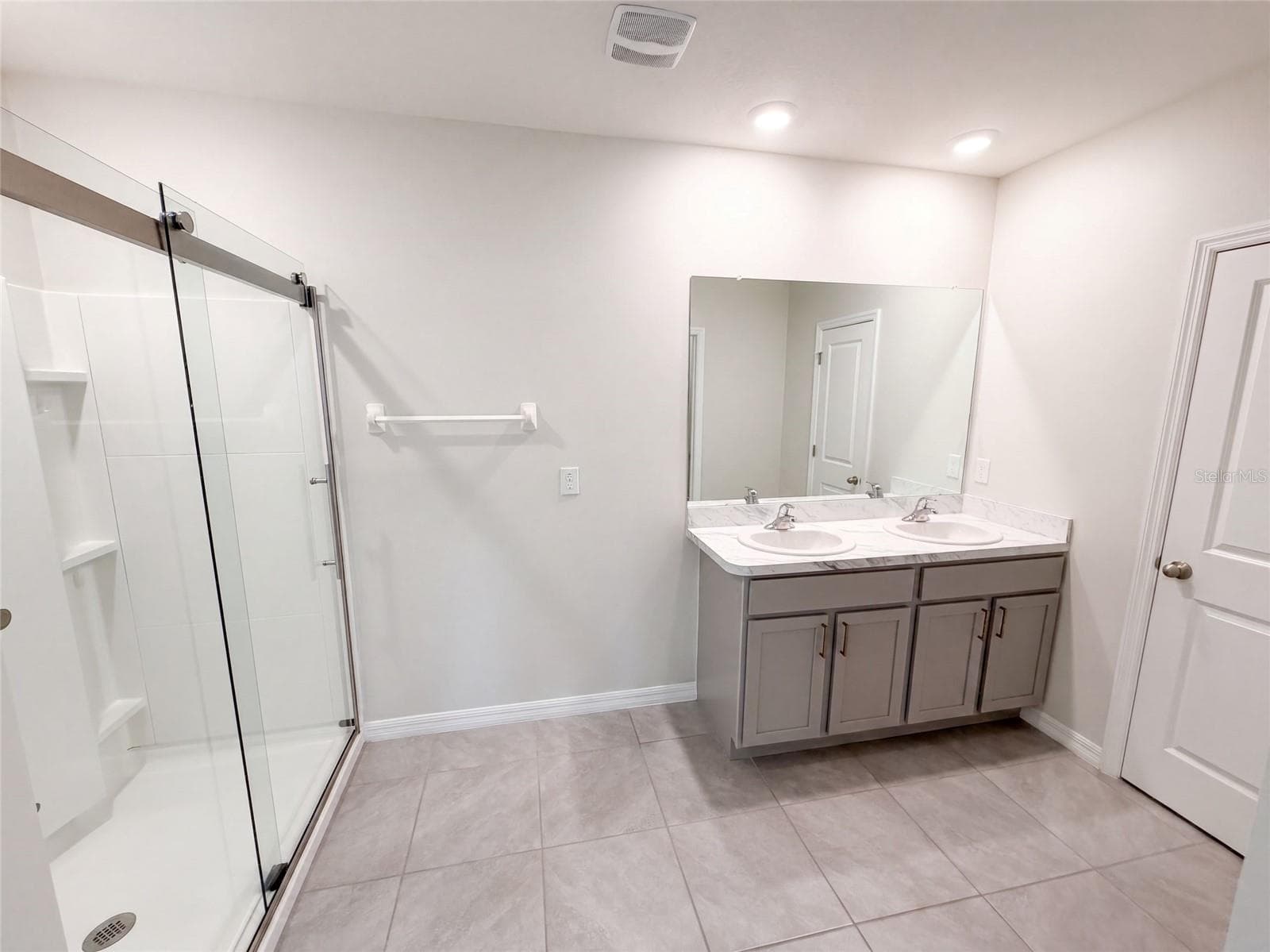 Single Family Residence at 16176 SOFT FERN TRCE, ODESSA, photo 28 of 38