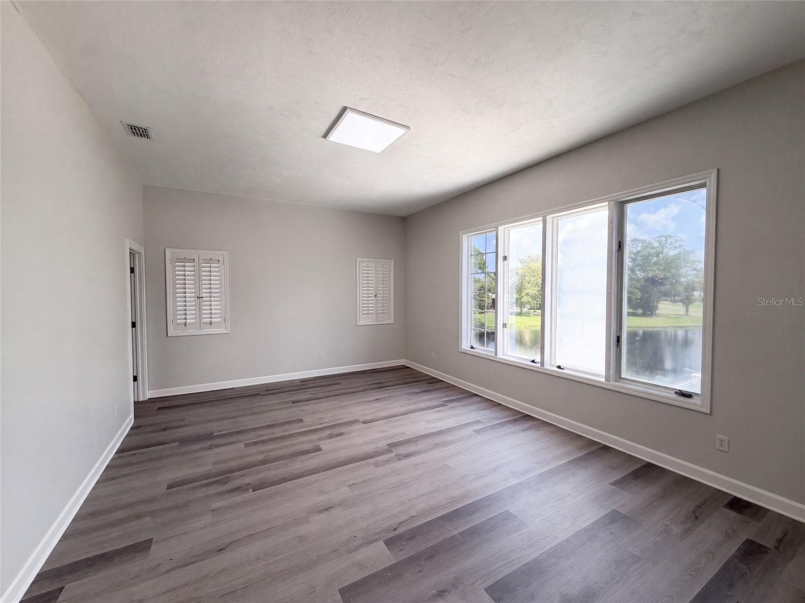 Single Family Residence at 24 BAY POINTE DR, ORMOND BEACH, photo 9 of 23