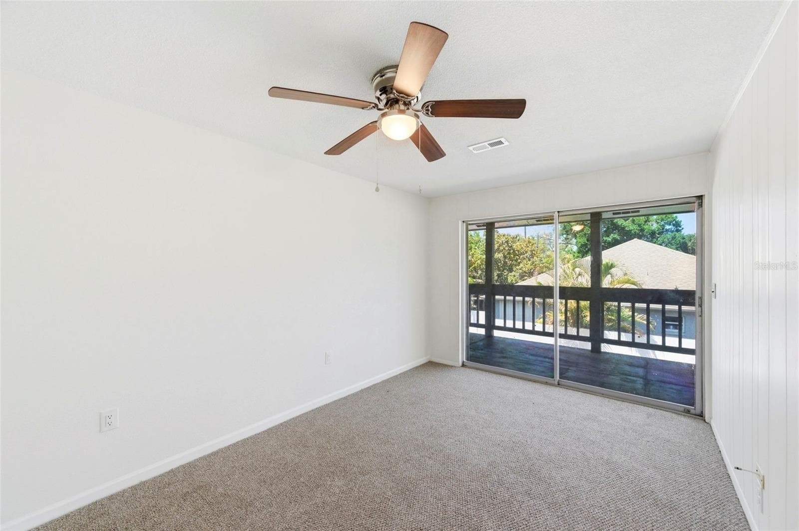 Triplex at 5136 68TH ST N, ST PETERSBURG, photo 21 of 47