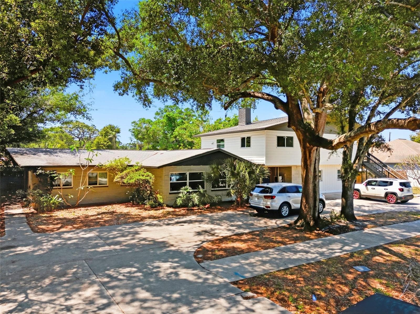 Triplex at 5136 68TH ST N, ST PETERSBURG, photo 35 of 47