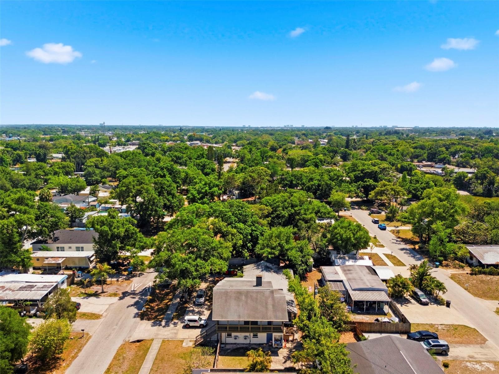 Triplex at 5136 68TH ST N, ST PETERSBURG, photo 44 of 47