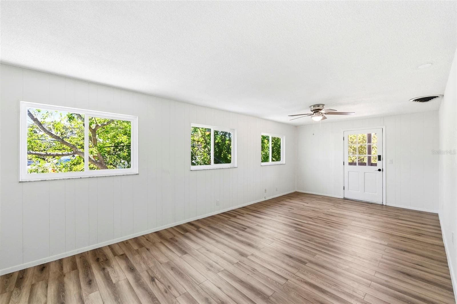 Single Family Residence at 5136 68TH ST N, ST PETERSBURG, photo 10 of 48