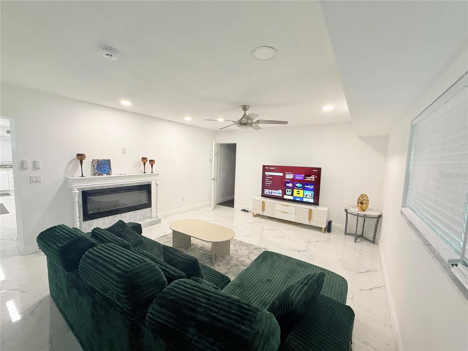 Single Family Residence at 1557 ROBINSON DR N, ST PETERSBURG, photo 13 of 45