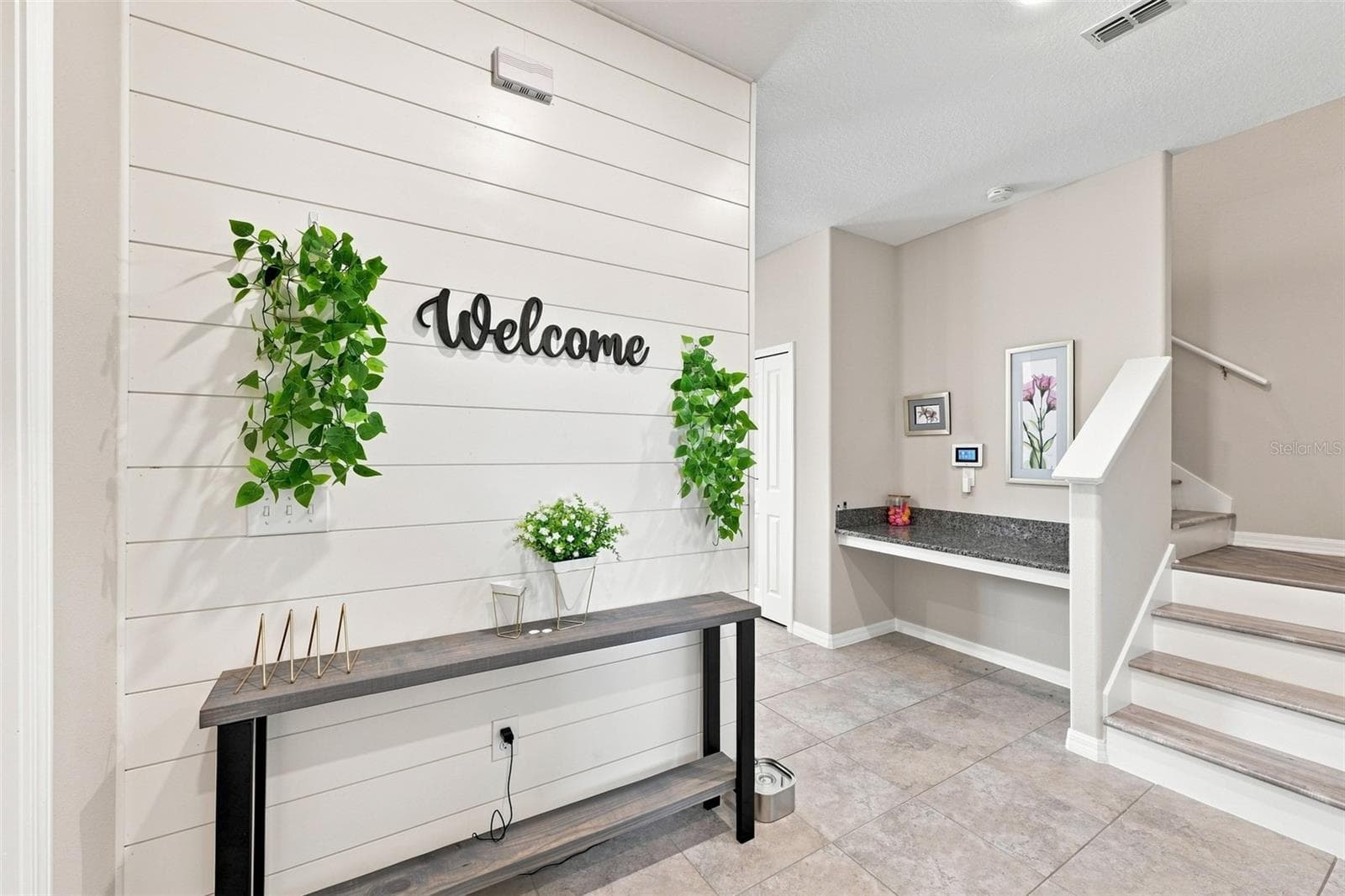 Townhouse at 15548 FLORENCE HOLLOW PL, SUN CITY CENTER, photo 2 of 37