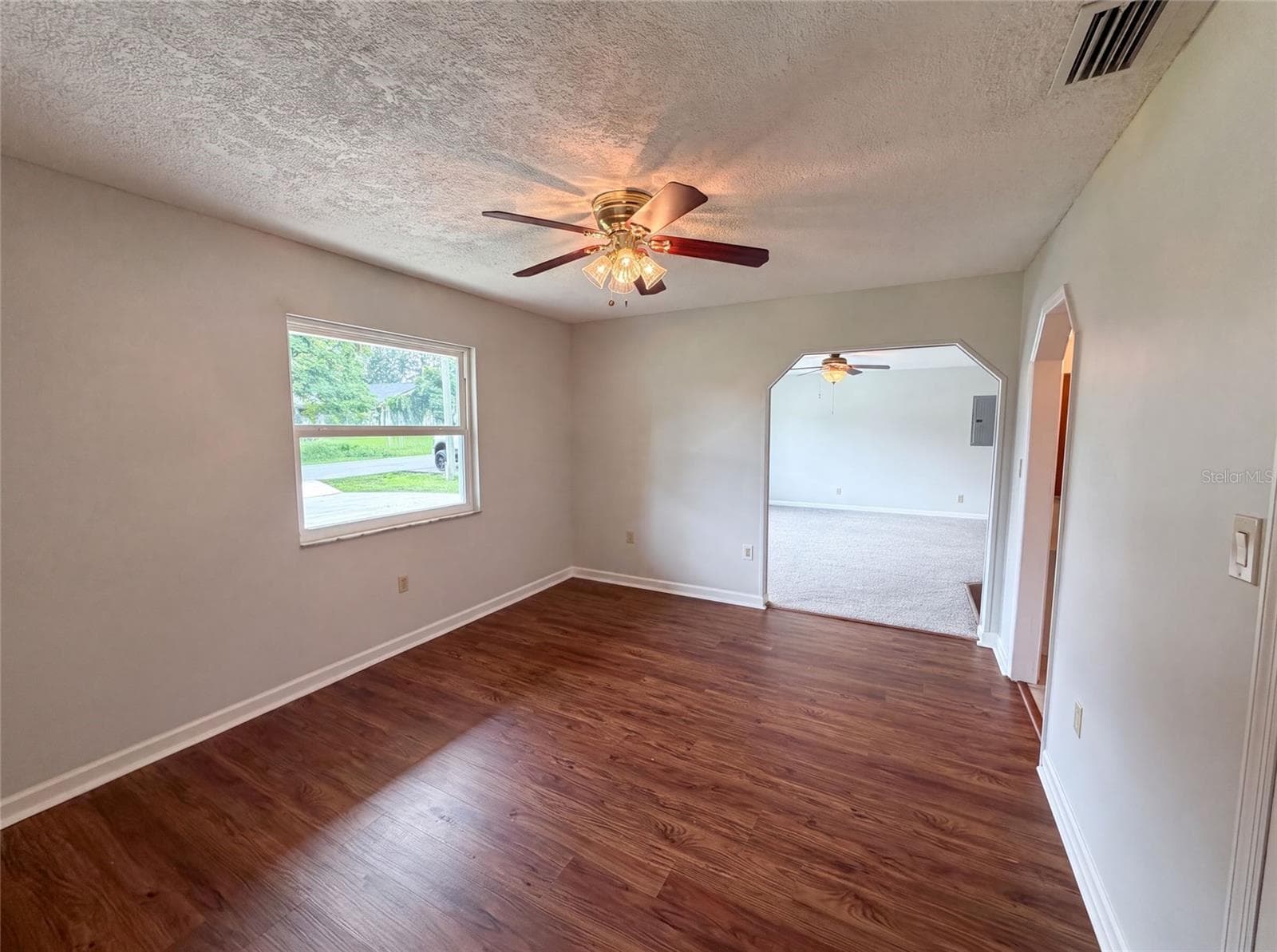 Single Family Residence at 466 LELAND DR, DELTONA, photo 6 of 20