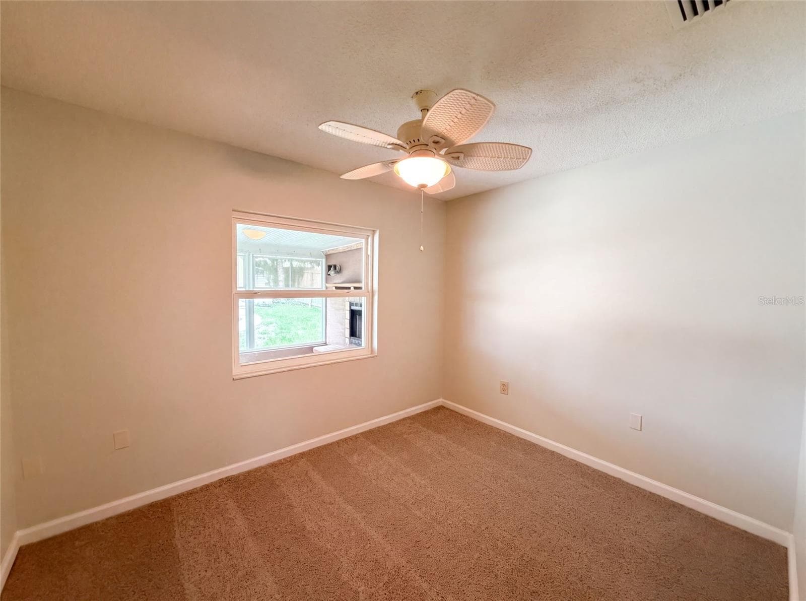 Single Family Residence at 466 LELAND DR, DELTONA, photo 13 of 20