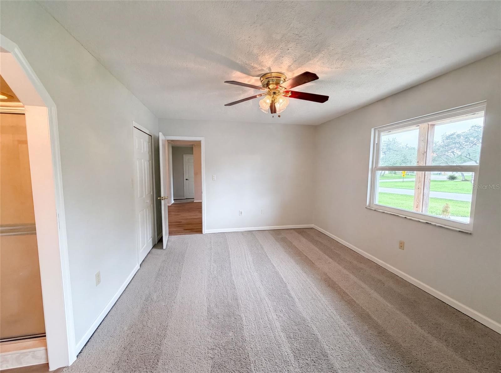 Single Family Residence at 466 LELAND DR, DELTONA, photo 14 of 20