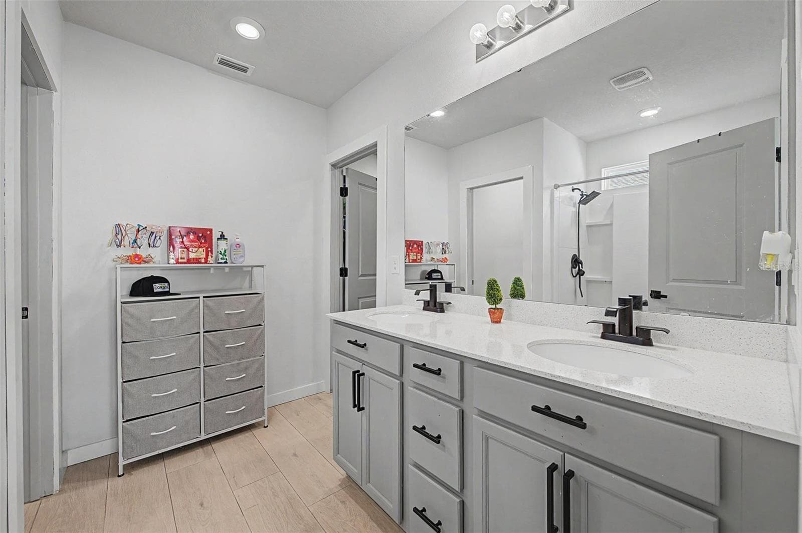 Single Family Residence at 30154 MARQUETTE AVE, WESLEY CHAPEL, photo 14 of 31