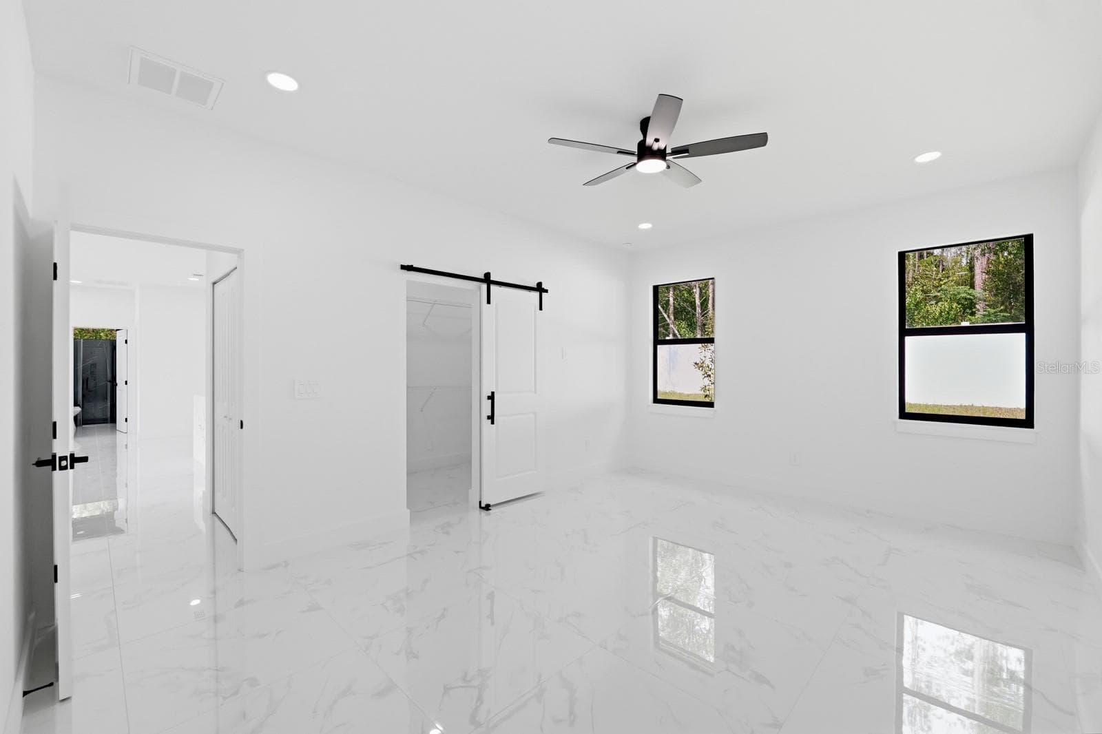 Single Family Residence at 27426 AZEN LOOP, BROOKSVILLE, photo 9 of 25