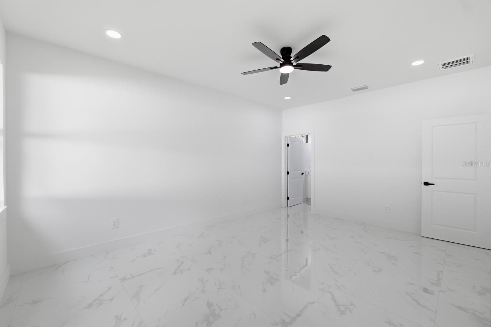 Single Family Residence at 27426 AZEN LOOP, BROOKSVILLE, photo 10 of 25