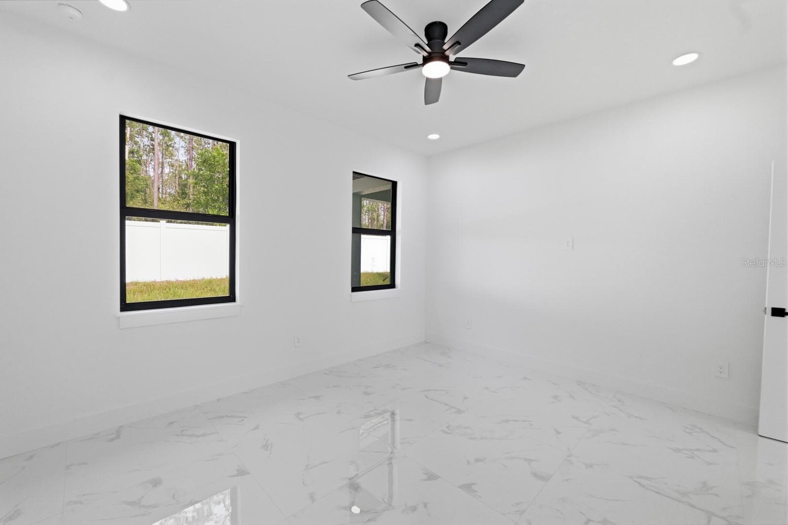 Single Family Residence at 27426 AZEN LOOP, BROOKSVILLE, photo 15 of 25