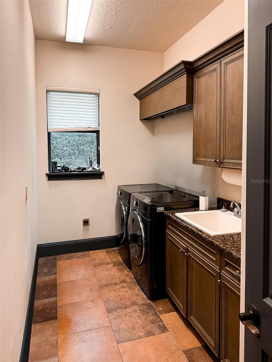 Single Family Residence at 1480 HEMPEL AVE, WINDERMERE, photo 32 of 43