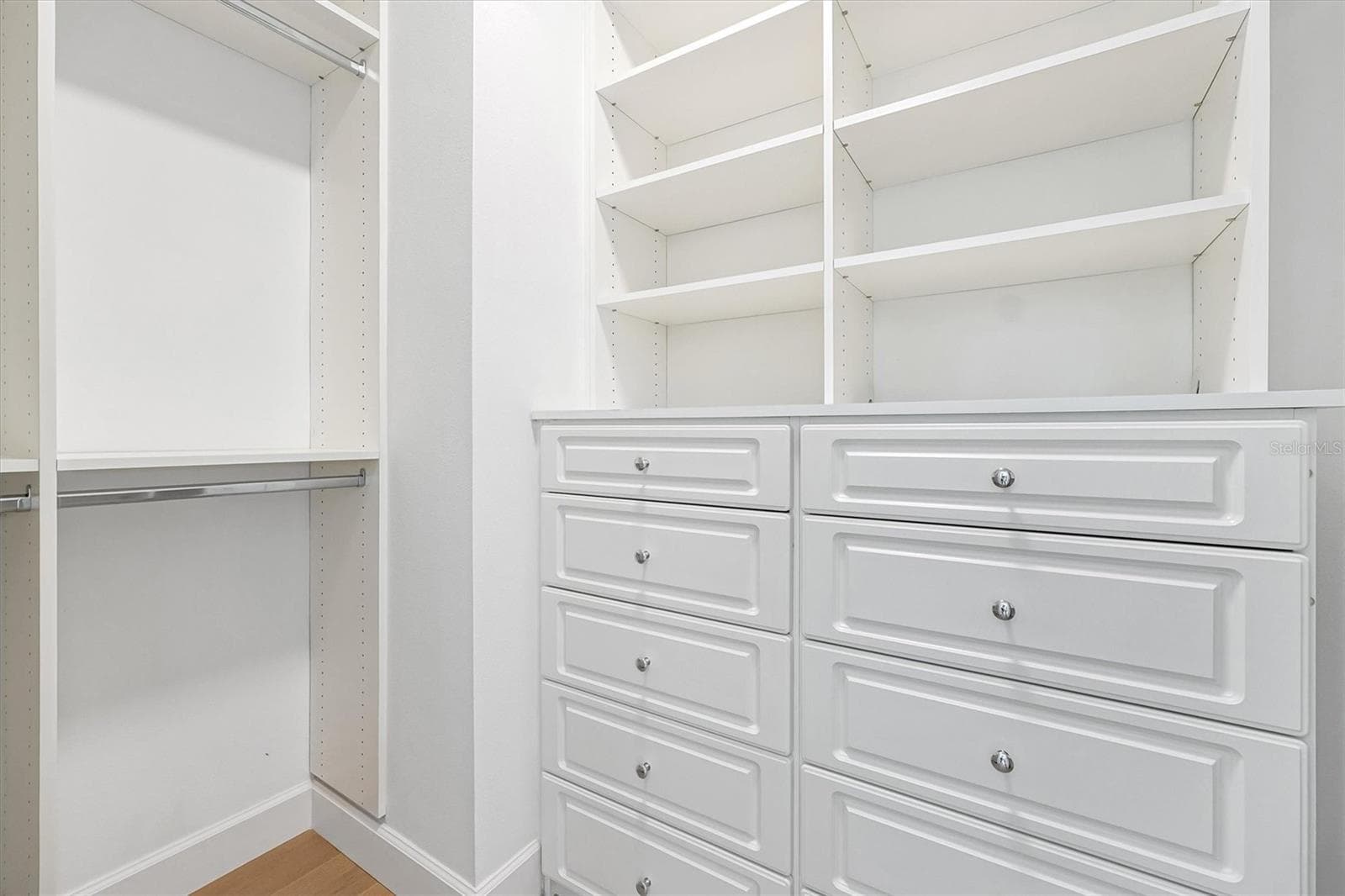 Primary Closet - 4036 HAWS LN, ORLANDO