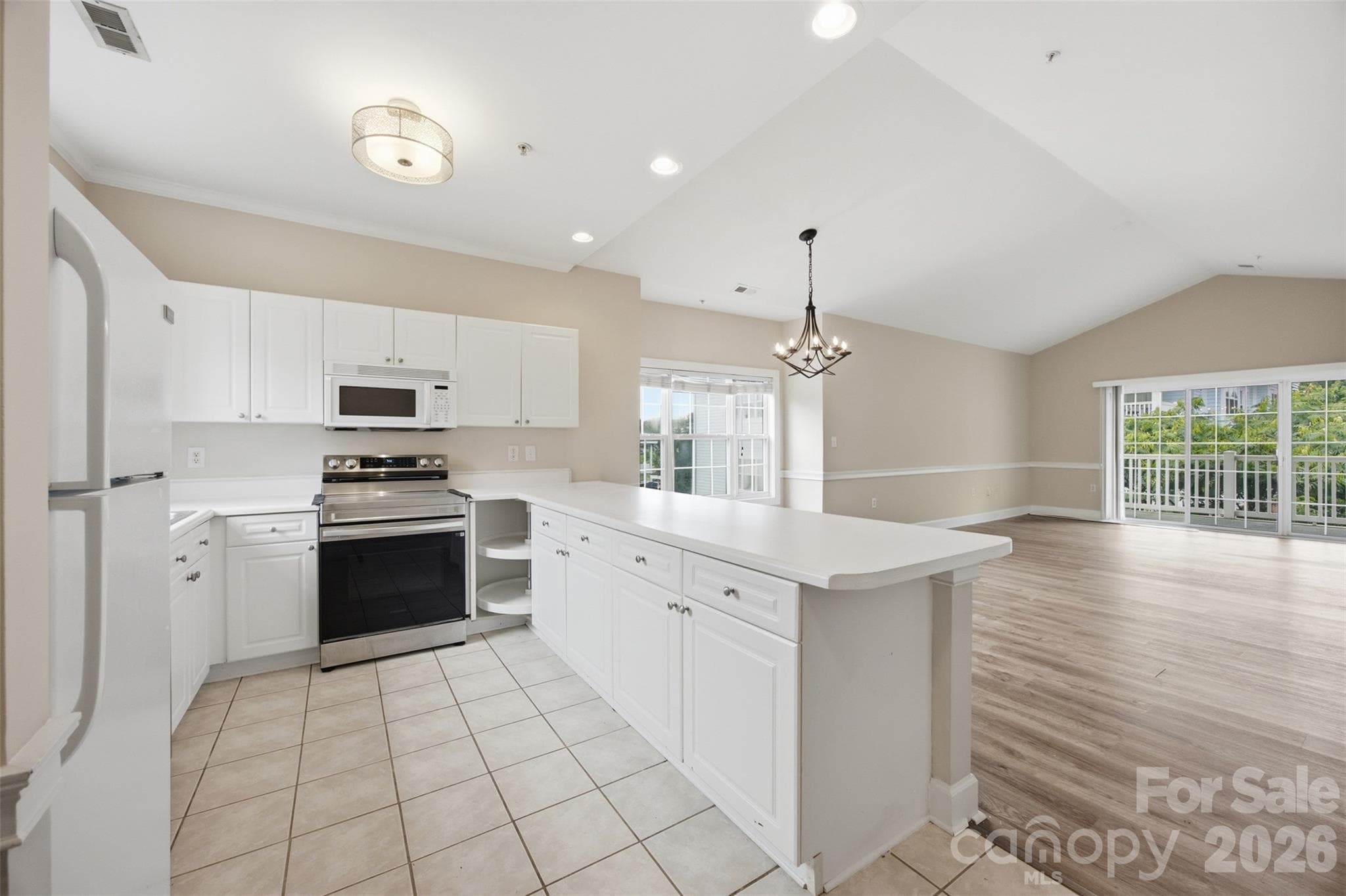 Condominium at 8751 Coralbell Lane, Charlotte, photo 8 of 25