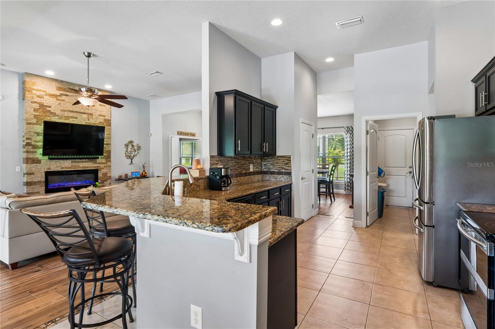 Single Family Residence at 27725 CENTURY OAKS CT, DADE CITY, photo 15 of 82