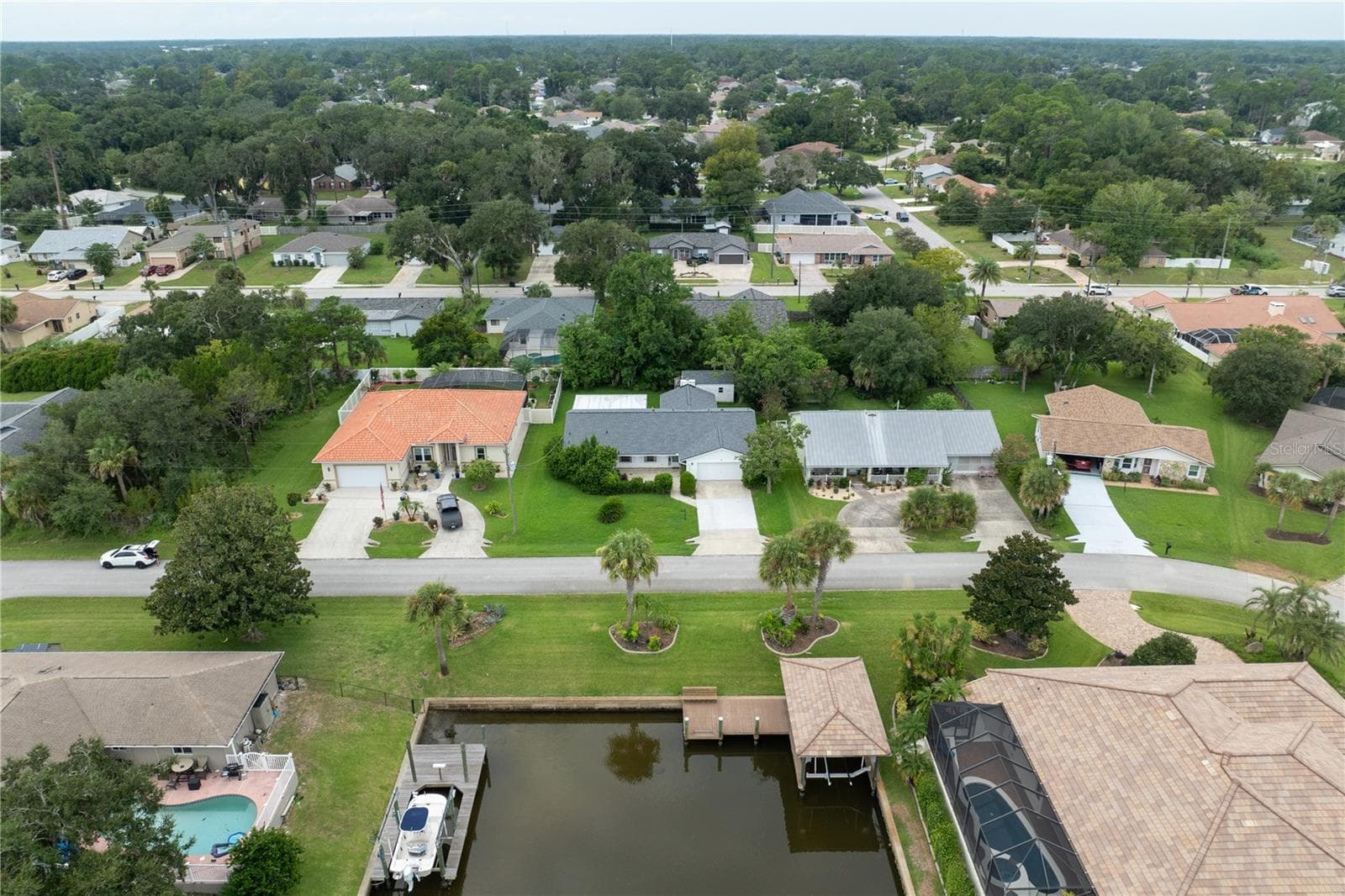 Single Family Residence at 28 FLEMING CT, PALM COAST, photo 4 of 48