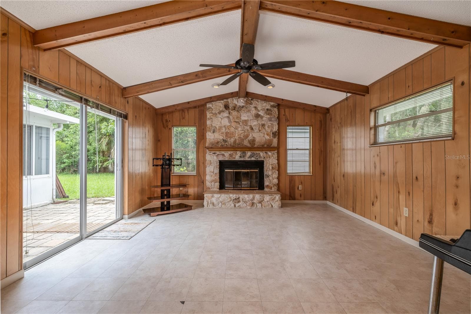 Single Family Residence at 28 FLEMING CT, PALM COAST, photo 32 of 48