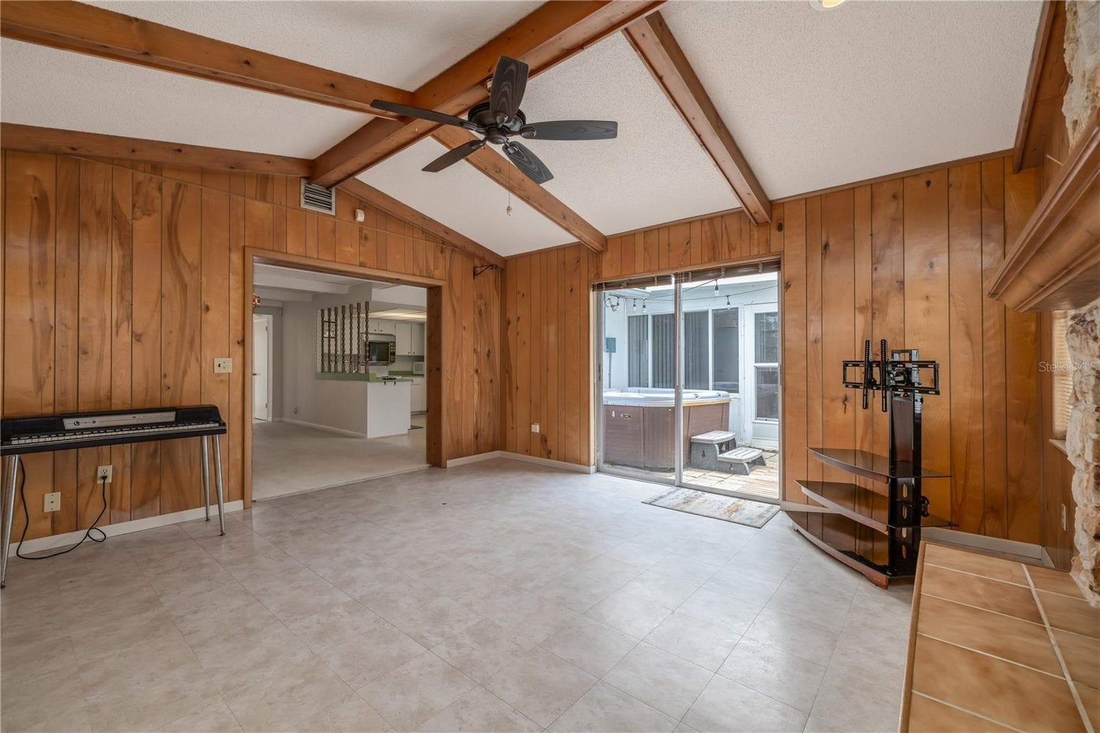 Single Family Residence at 28 FLEMING CT, PALM COAST, photo 33 of 48