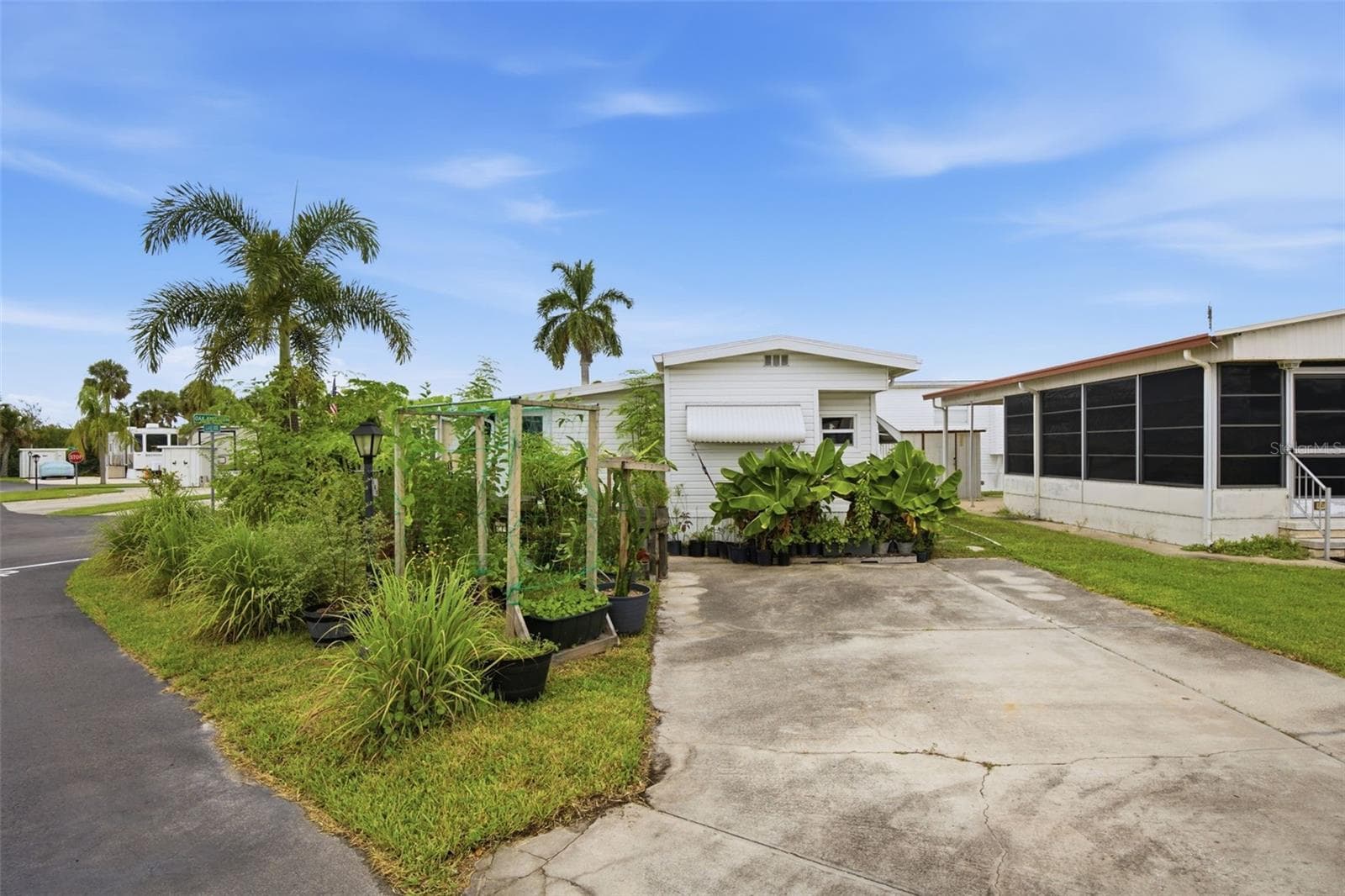 Manufactured Home at 2215 73RD ST E #162, PALMETTO, photo 6 of 32